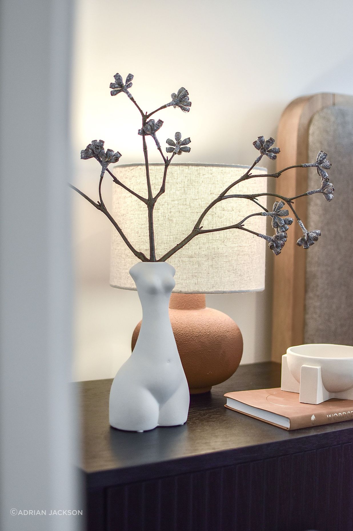 13-MORC-Interiors-HOME-Apartments-Docklands.jpg