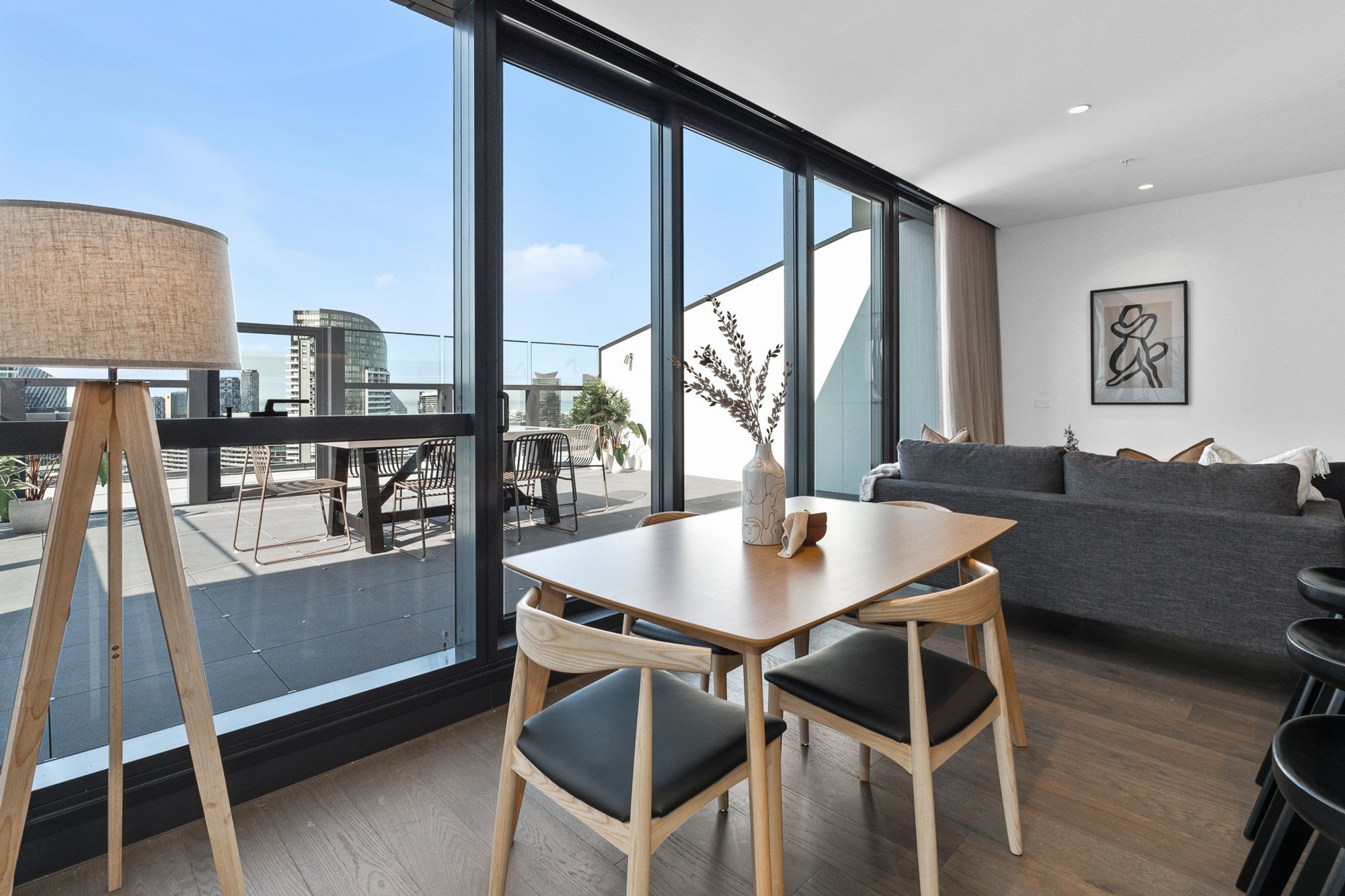 16-MORC-Interiors-HOME-Apartments-Docklands.jpg