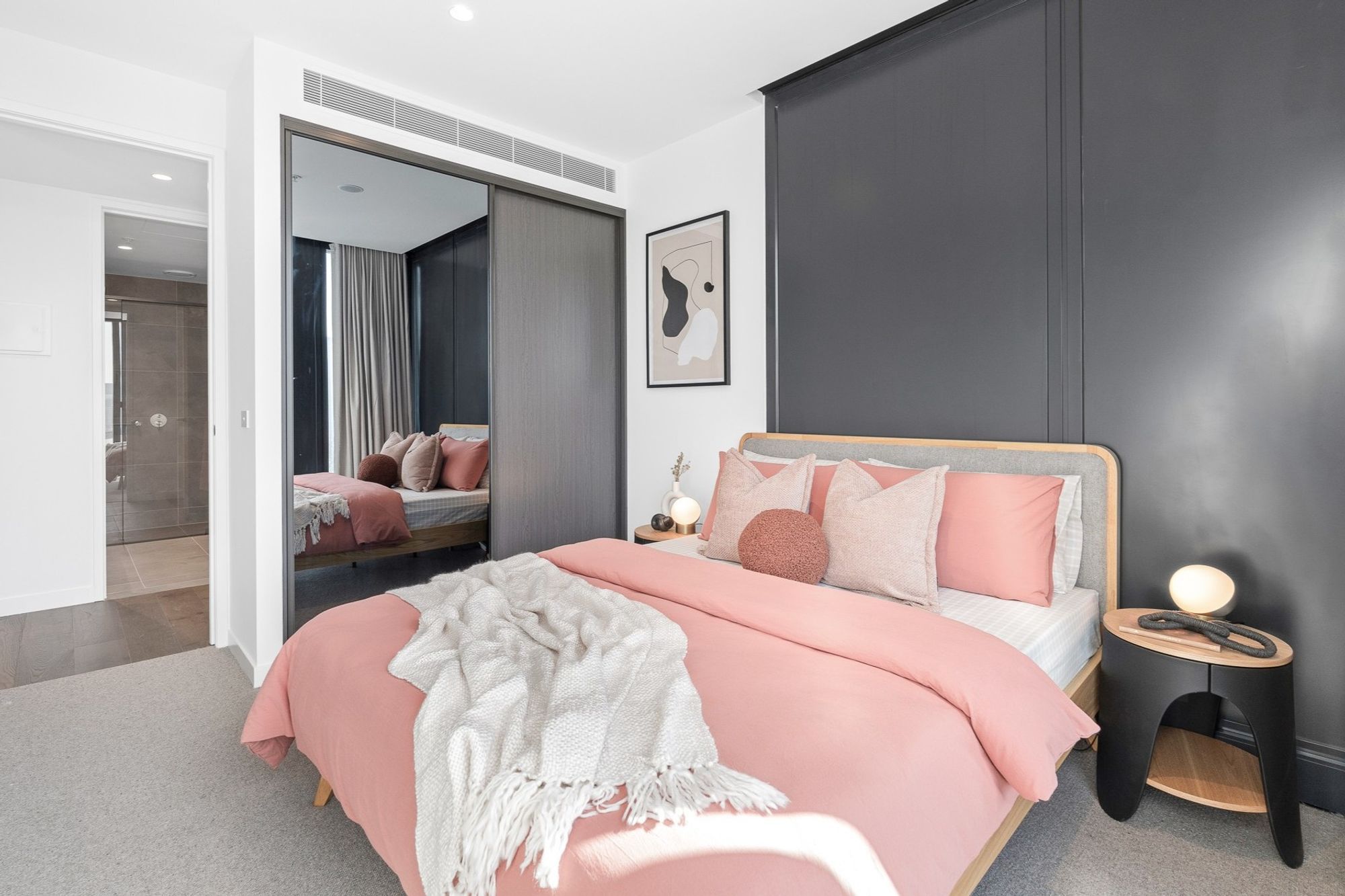 18-MORC-Interiors-HOME-Apartments-Docklands.jpg