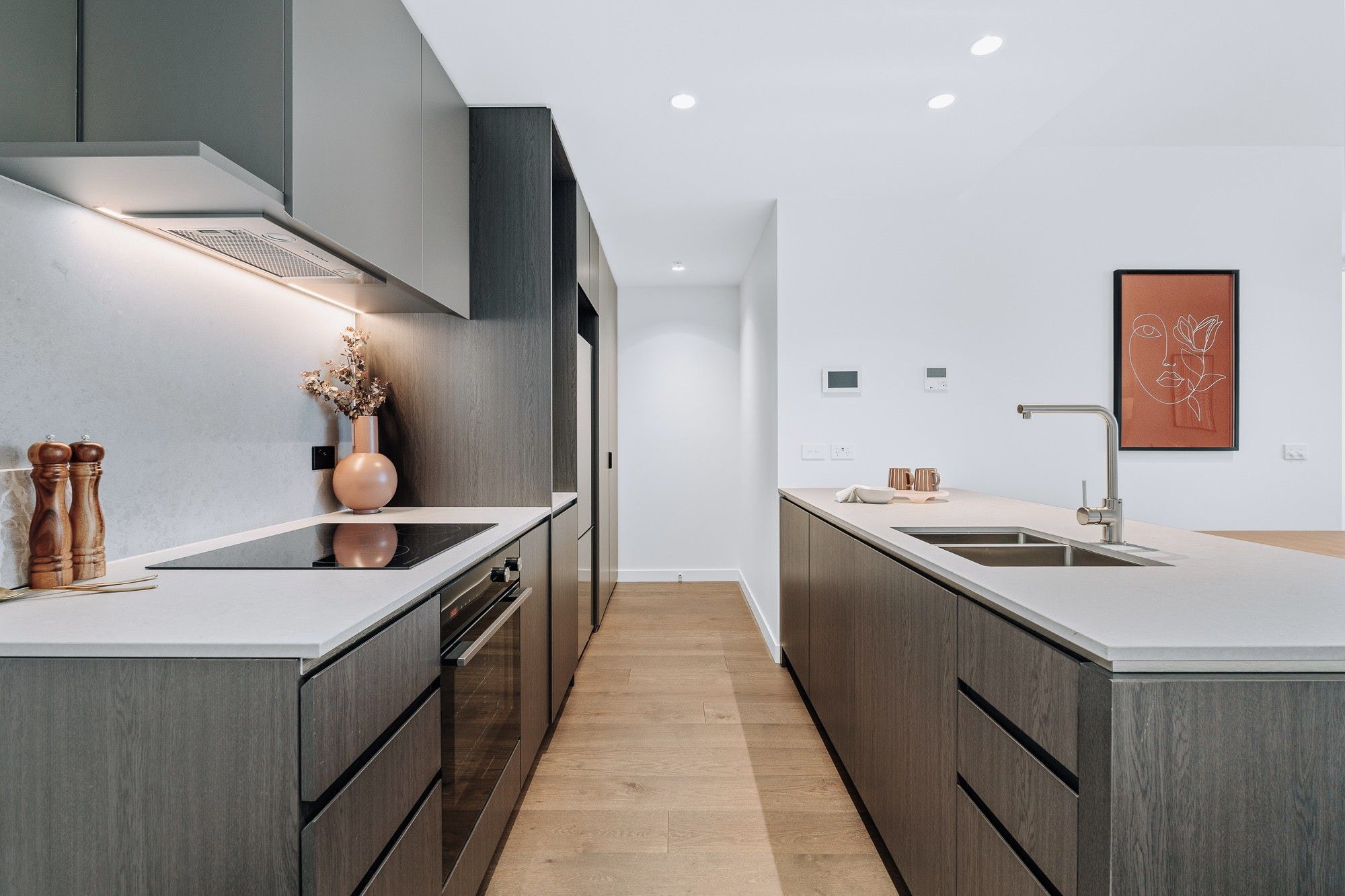 19-MORC-Interiors-HOME-Apartments-Docklands.jpg