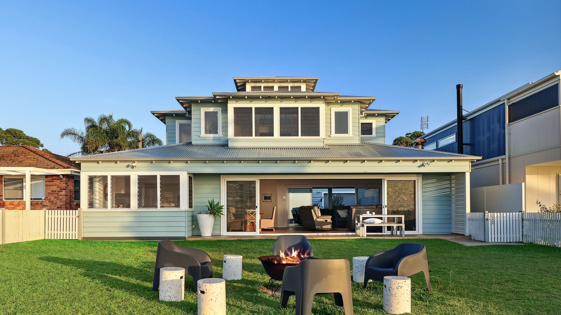 Quay Residence, Callala Beach banner