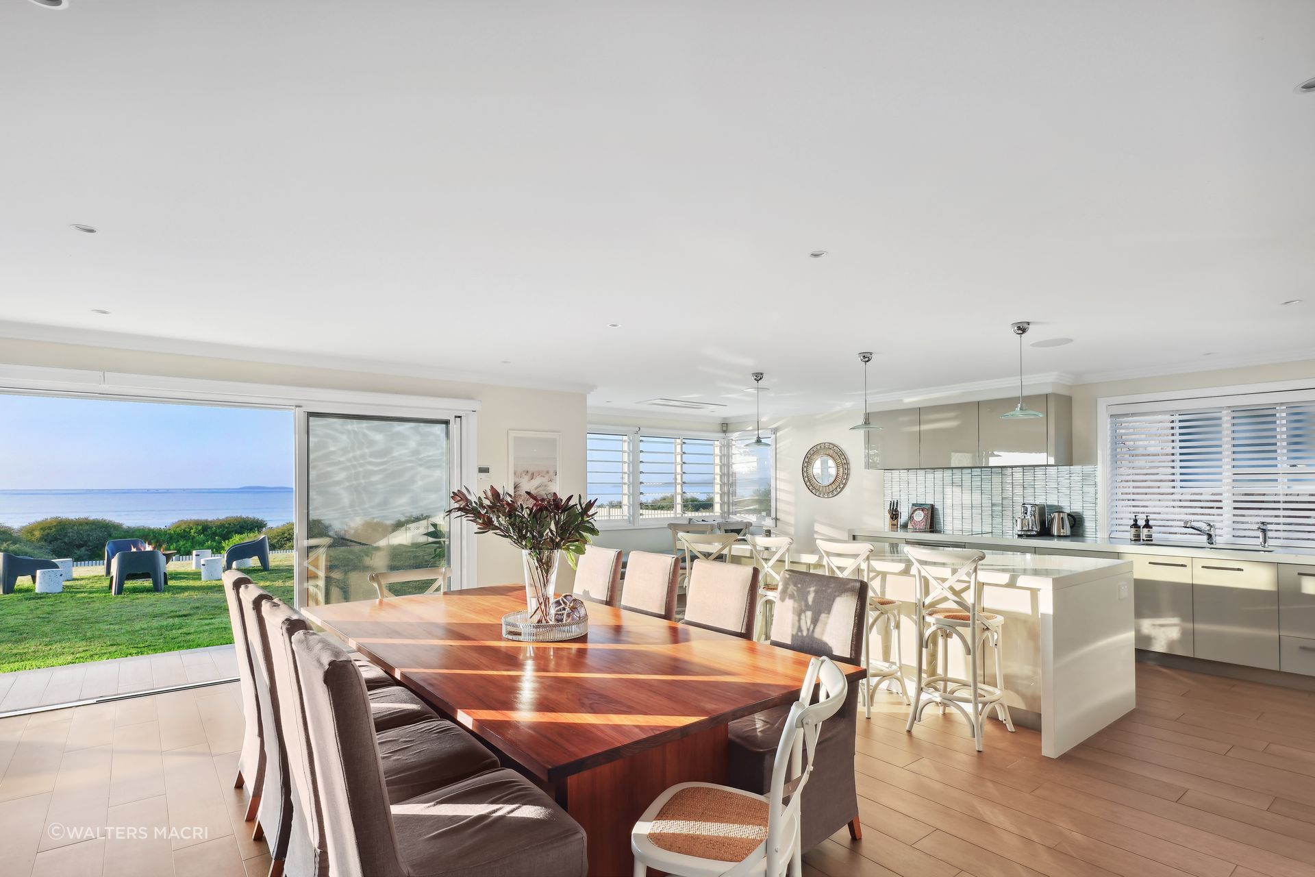 55QuayRoadCallalaBeachHighDining1-v2.jpg