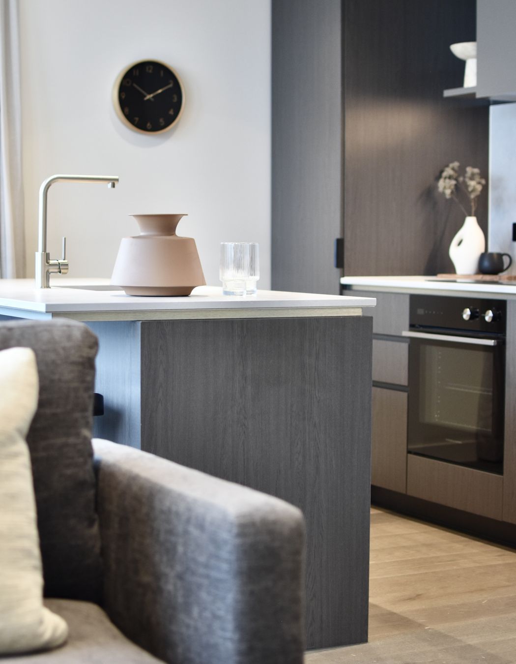 6-MORC-Interiors-HOME-Apartments-Docklands.jpg