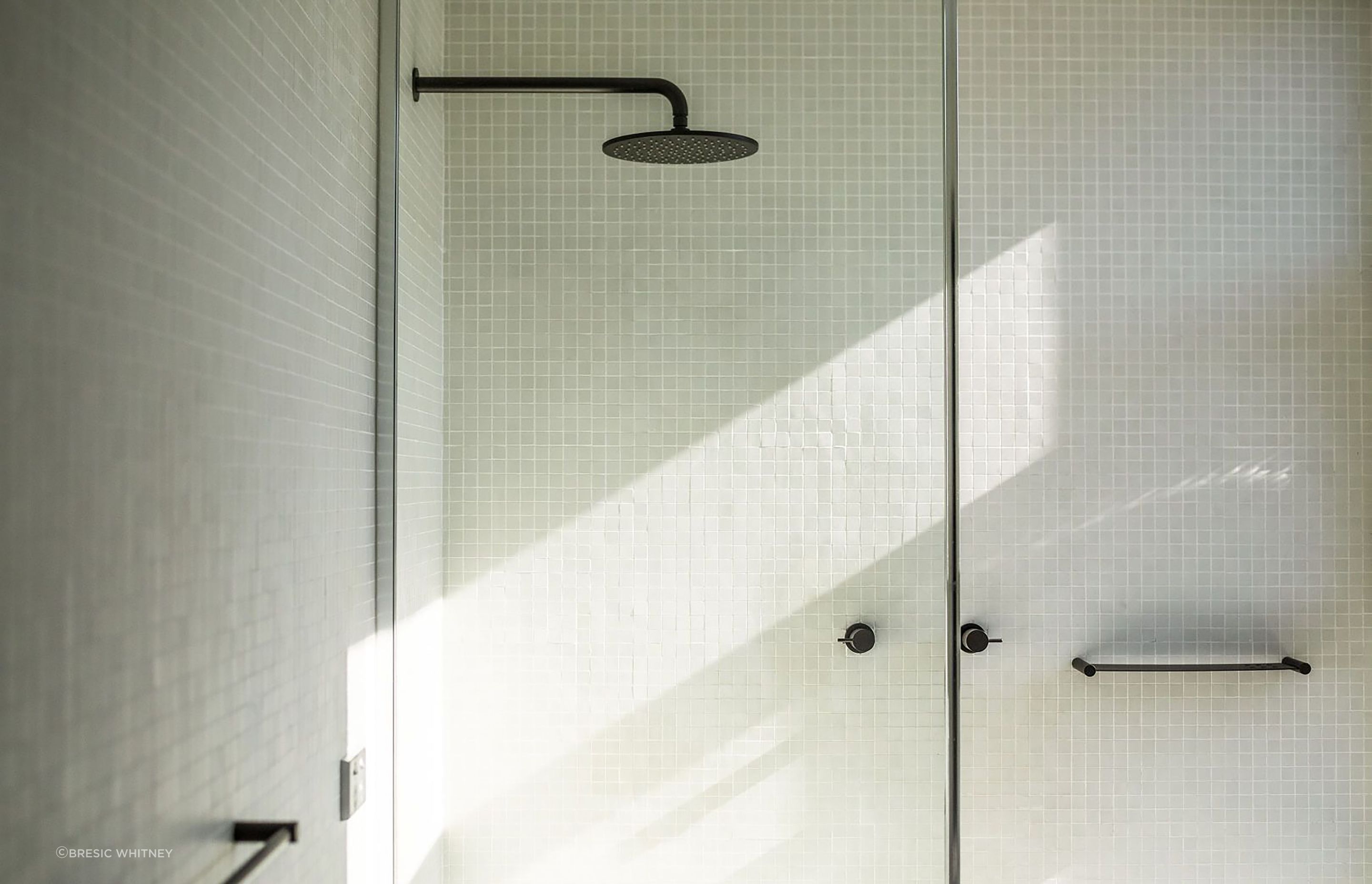 6-bathroom-detail-2.jpg