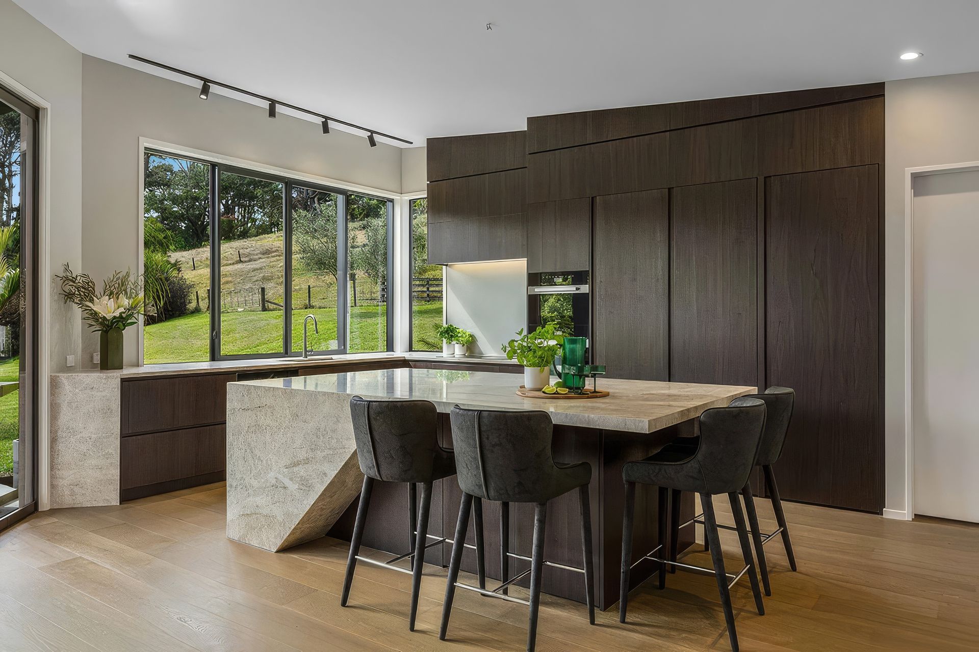 6a72c62a7e88e9246e8b3045Harrison20Kitchen20-20Shinnoki20Stardust20Walnut20Timber20Veneer2019-upscaled-by-Replicate.jpg