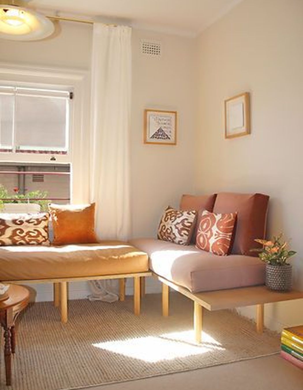 Clovelly Art Deco apartment