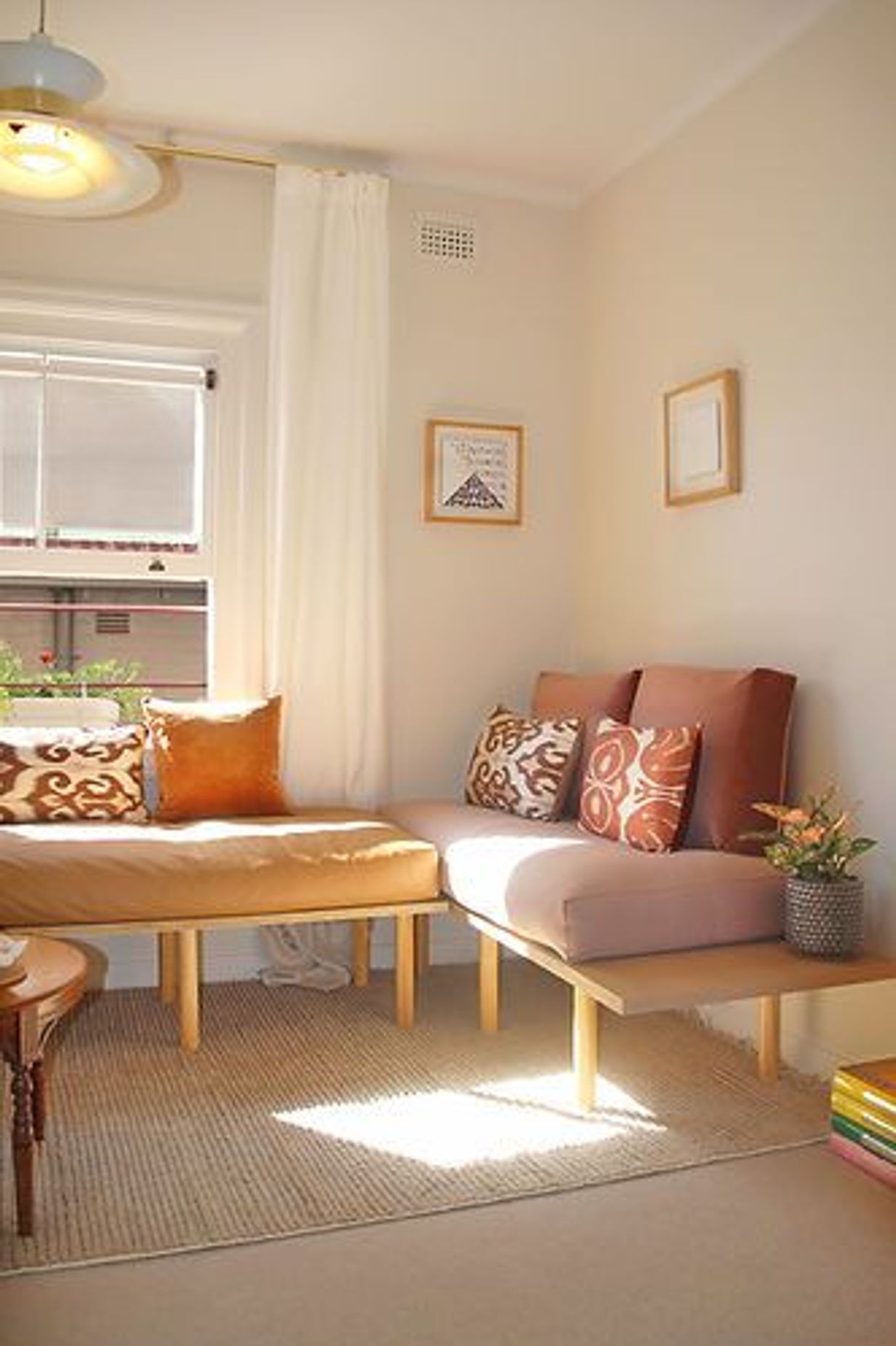Clovelly Art Deco apartment