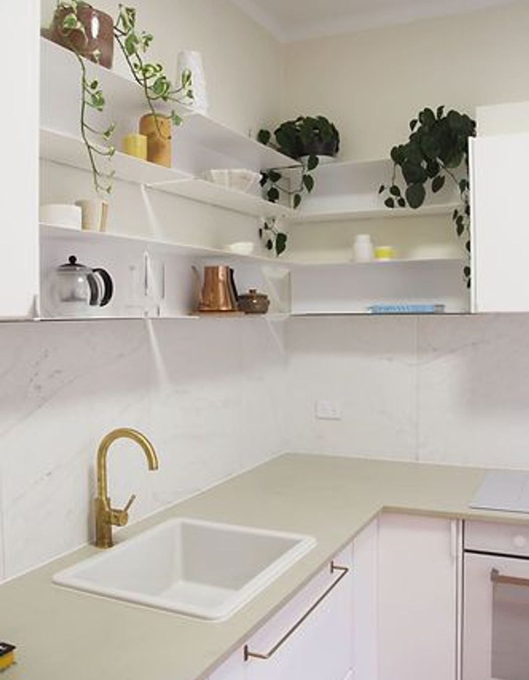 Clovelly Art Deco apartment