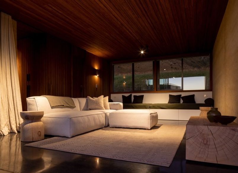 Crown Range Retreat