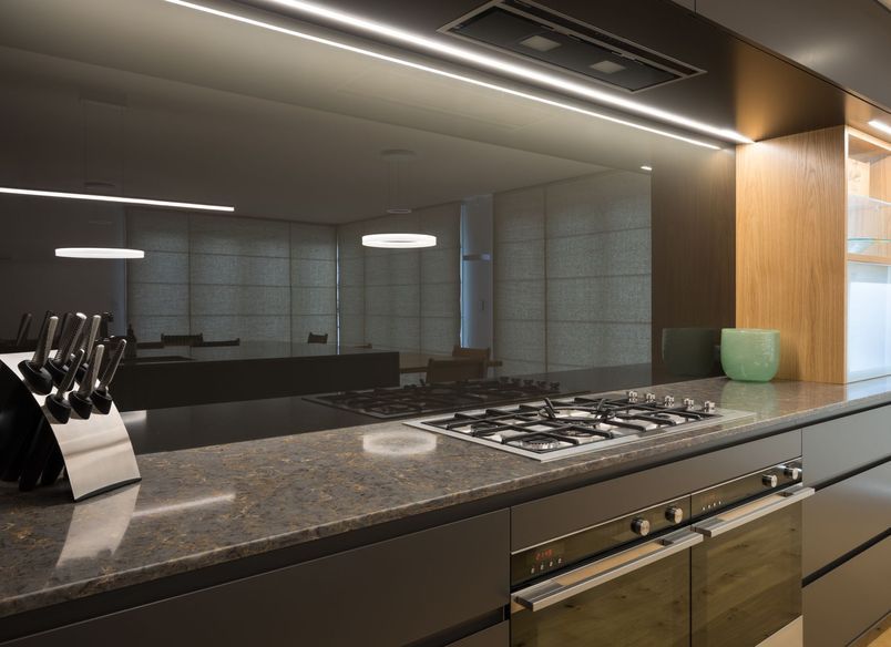 Kitchen & Wardrobe