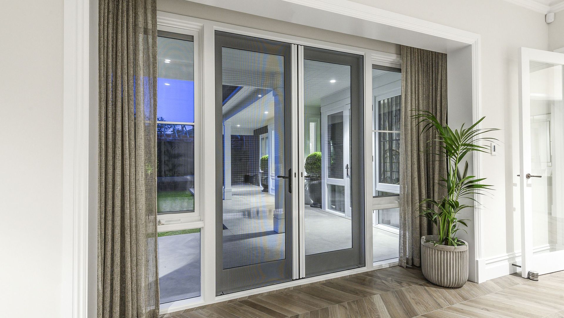 Cedar West - S2 Screens banner