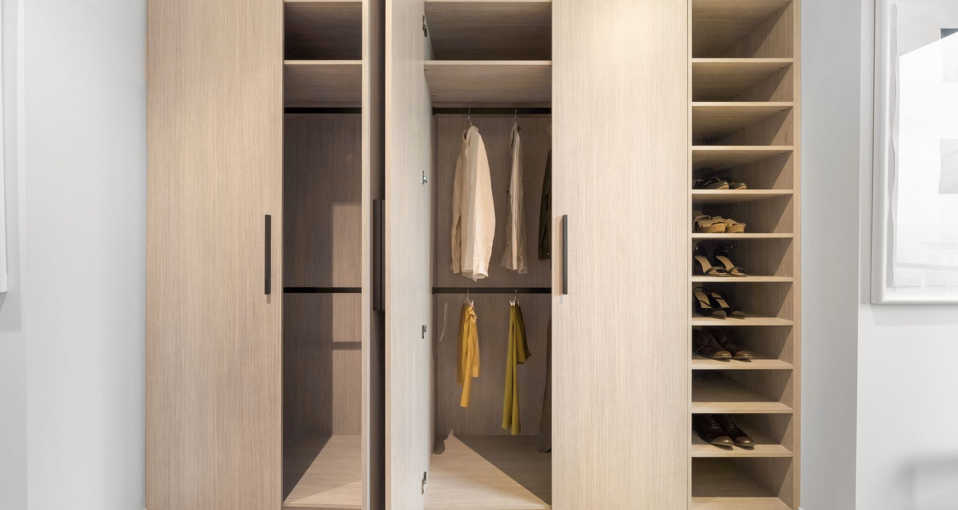 Freestanding Wardrobe Solution banner