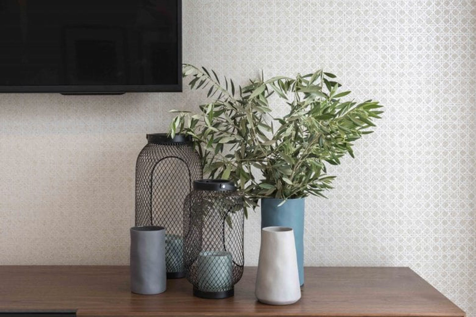 CONTEMPORARY CALM