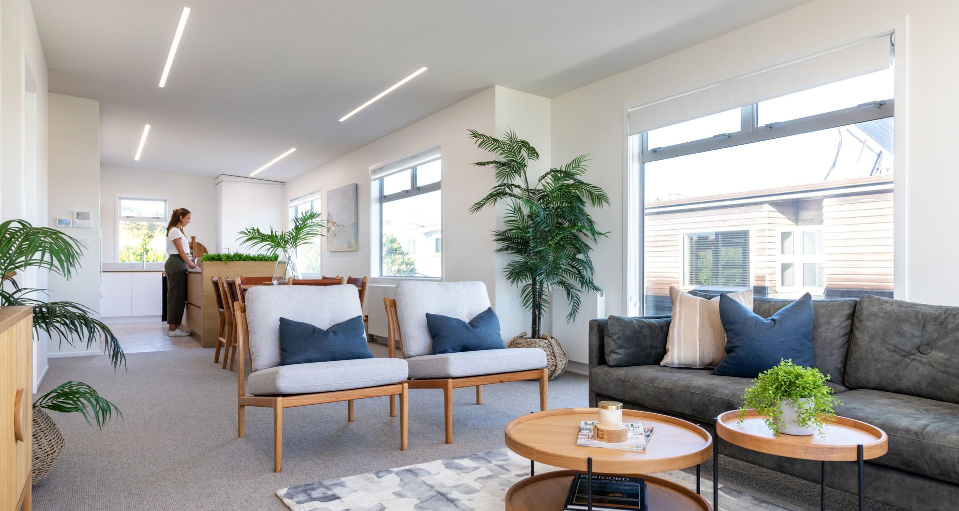 Ocean Views Apartment banner