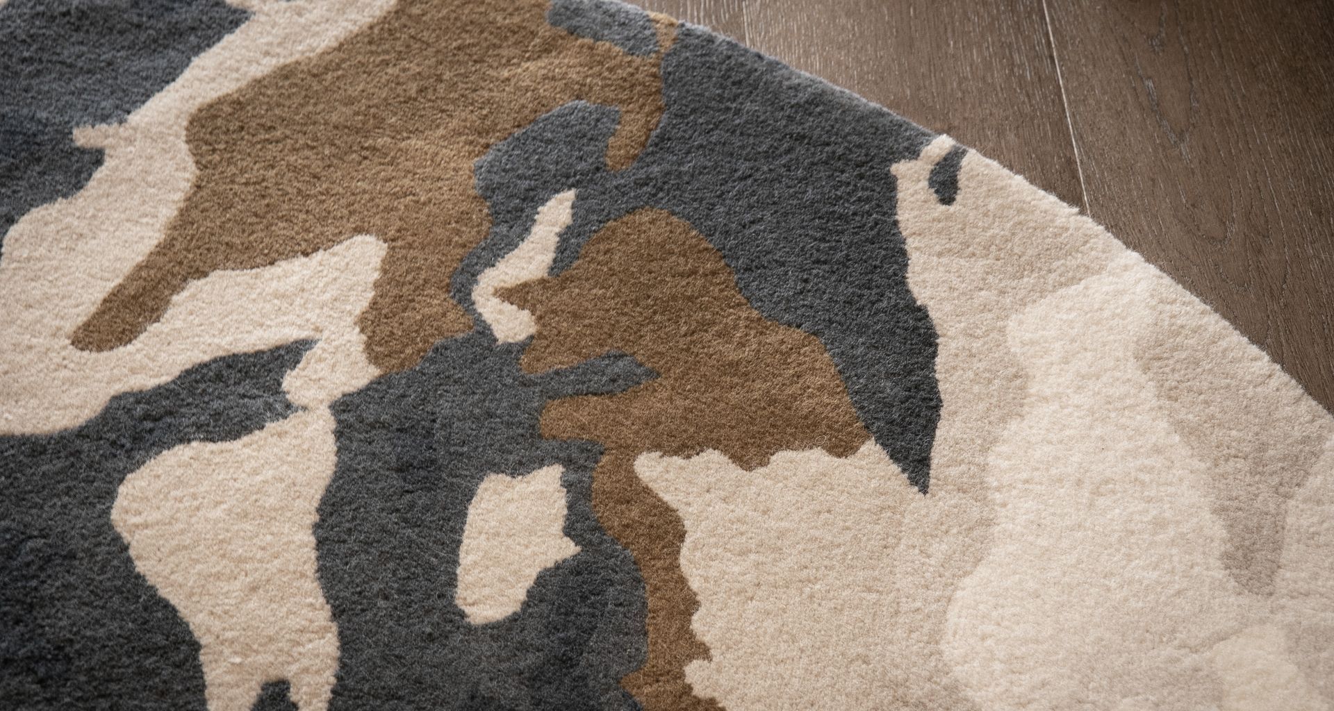A Utopic Custom Rug on Shipherds Ave banner