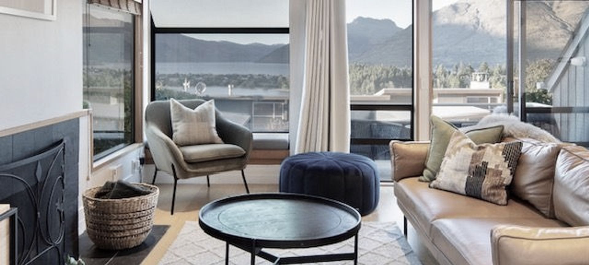 Holiday home in Queenstown banner