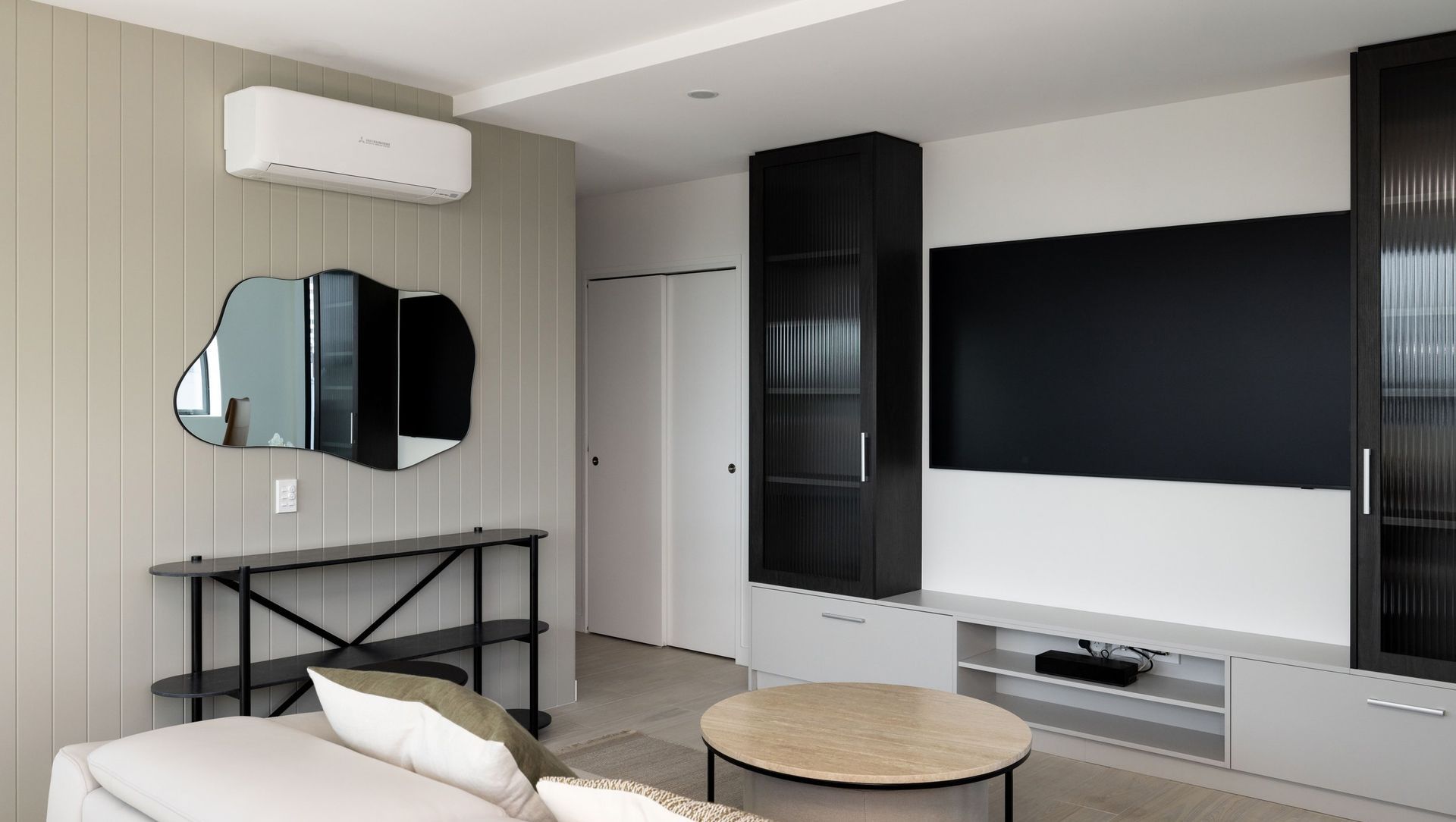 Sophisticated Apartment Living banner