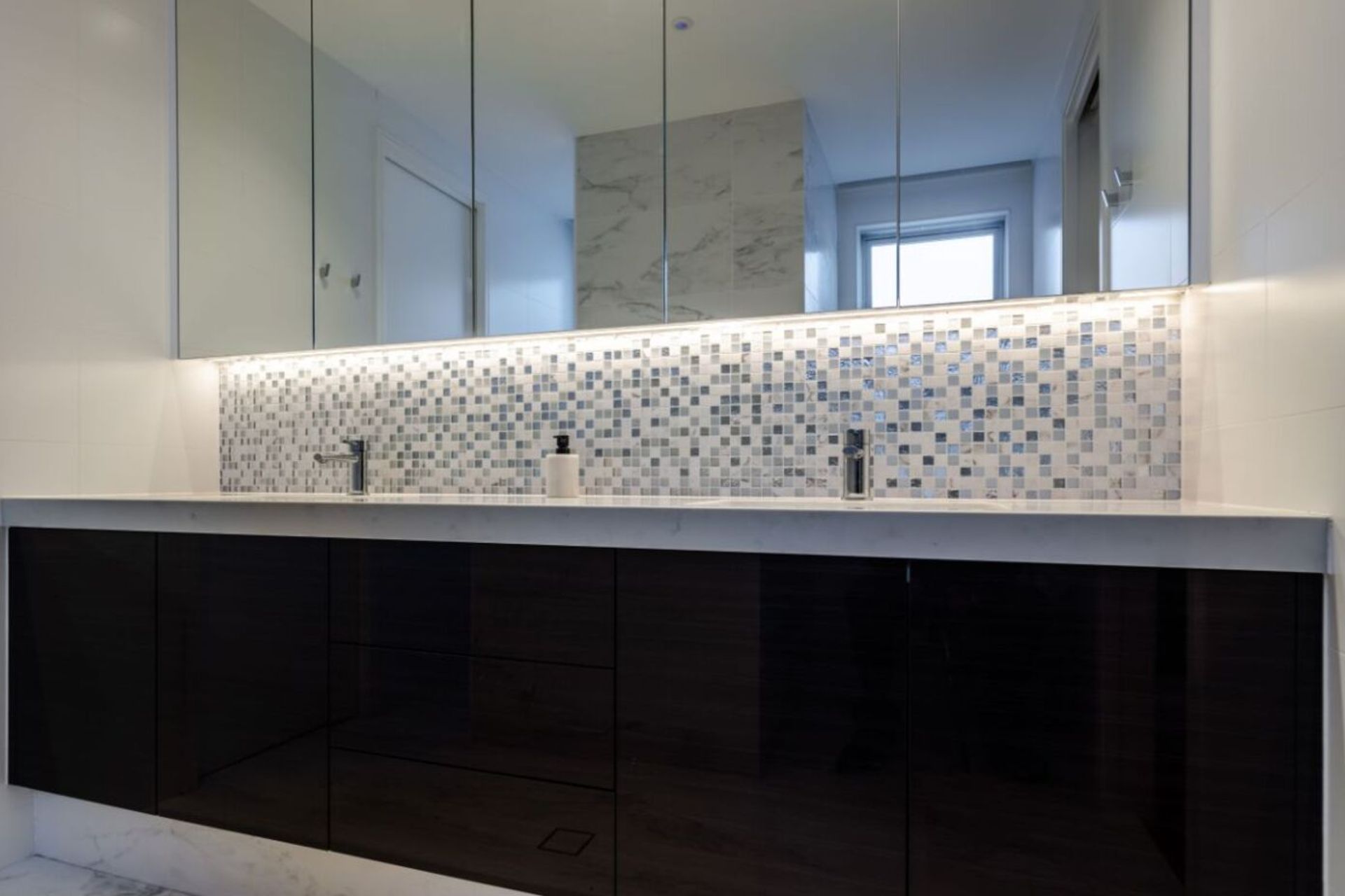 L1020683-HDR.jpg
