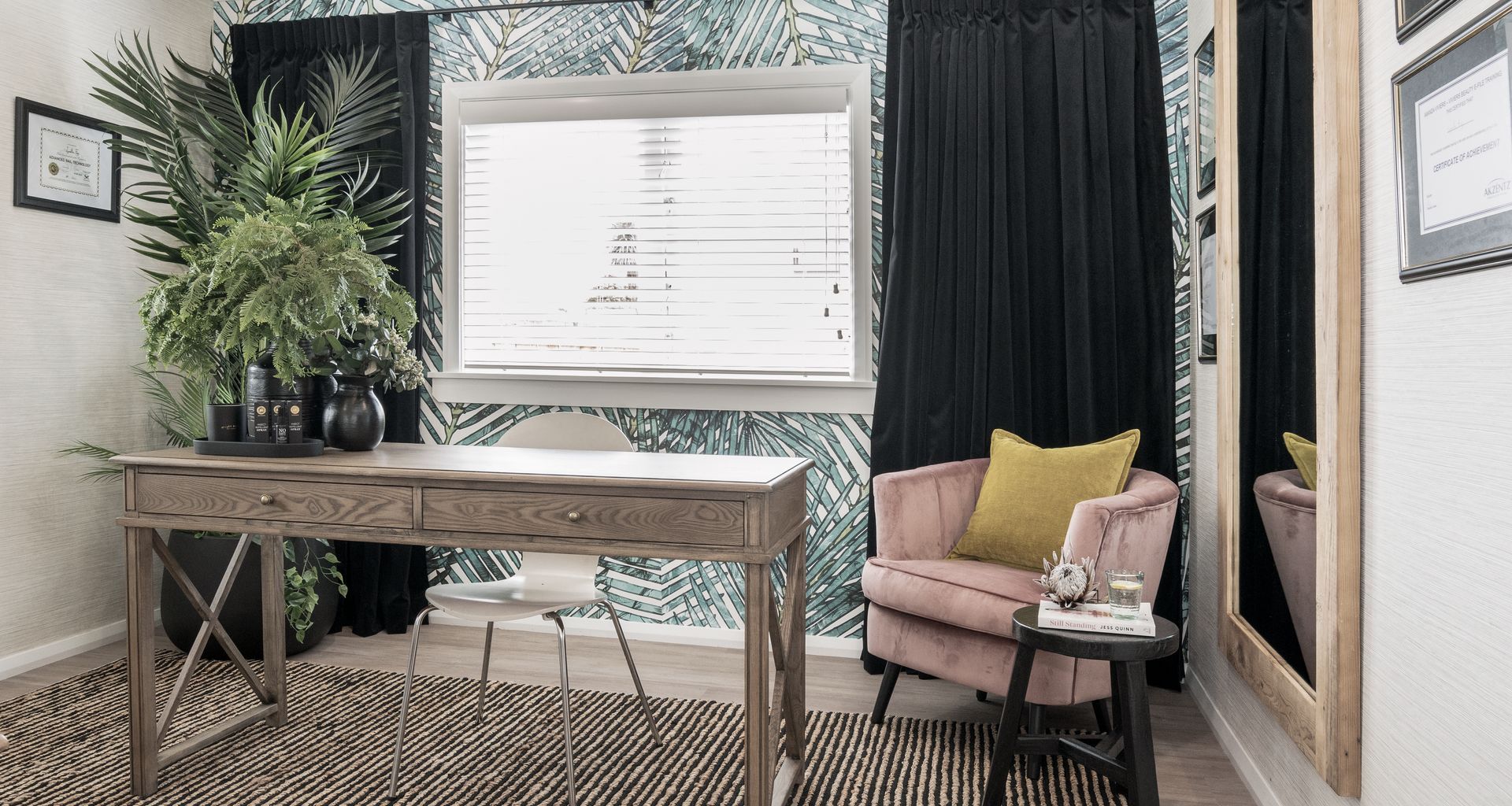Lynette's Gorgeous Beauty Room banner