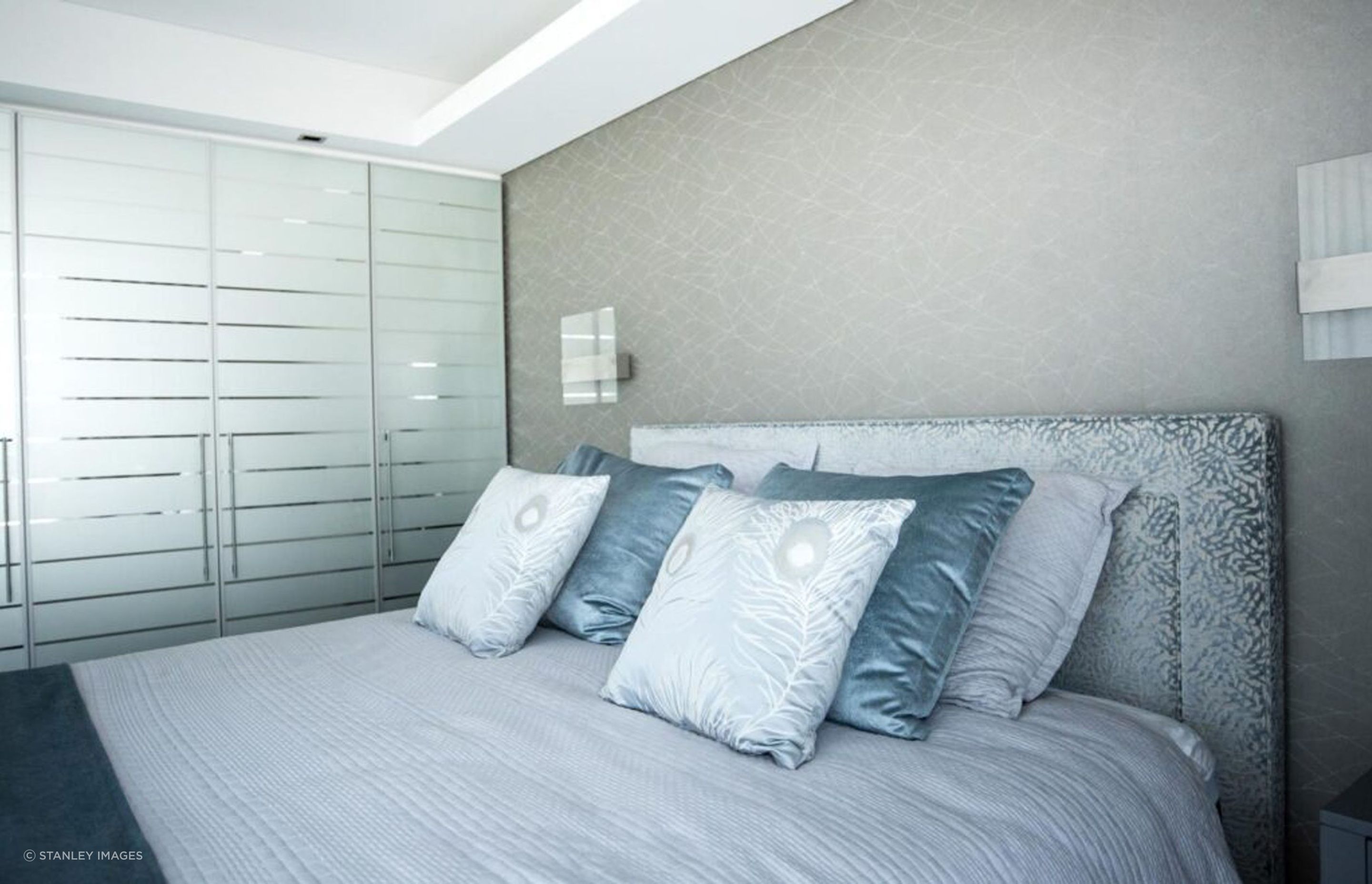 Manly-Beachside-Apartment02.jpg