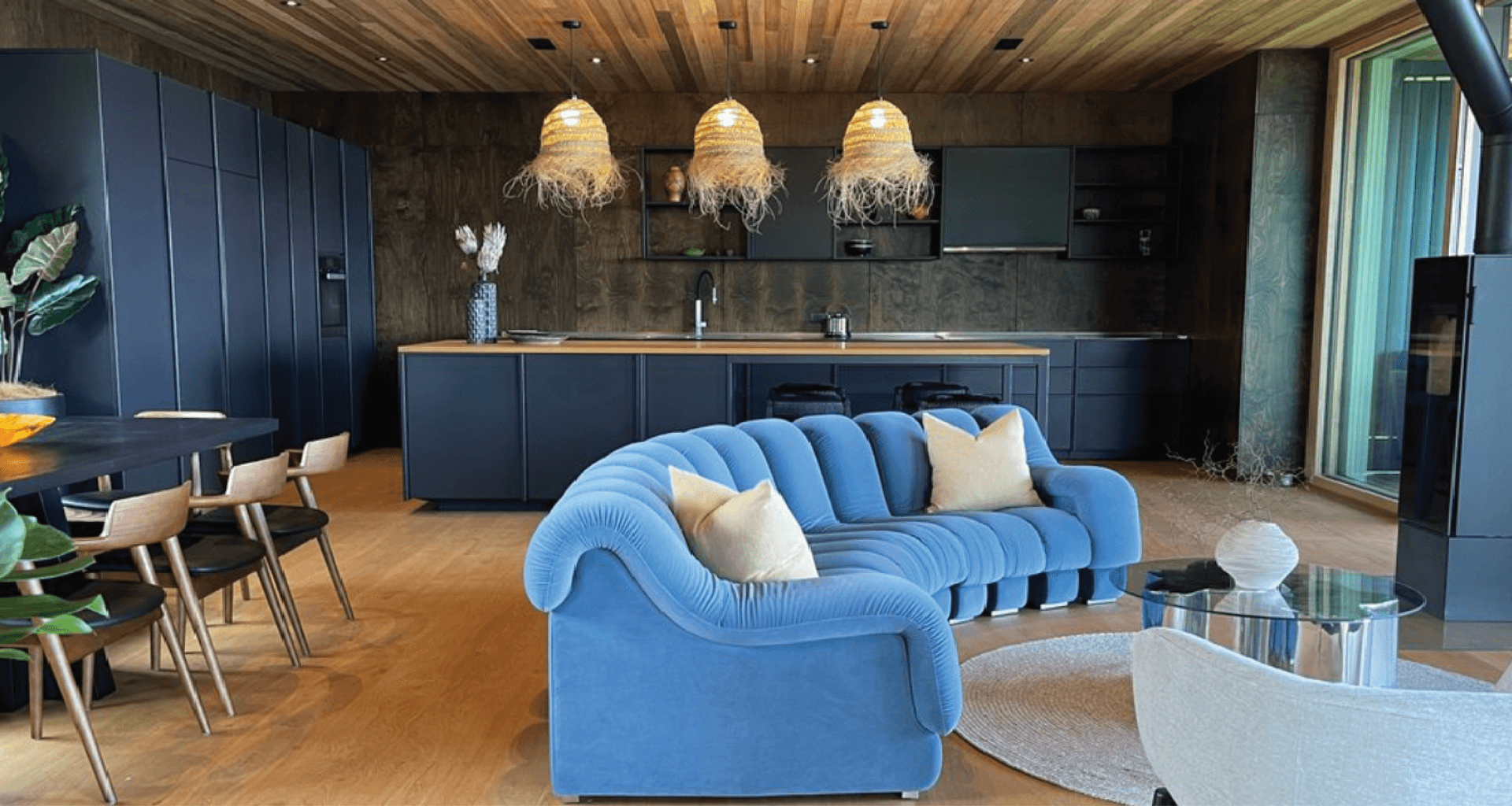 Piha Airbnb banner