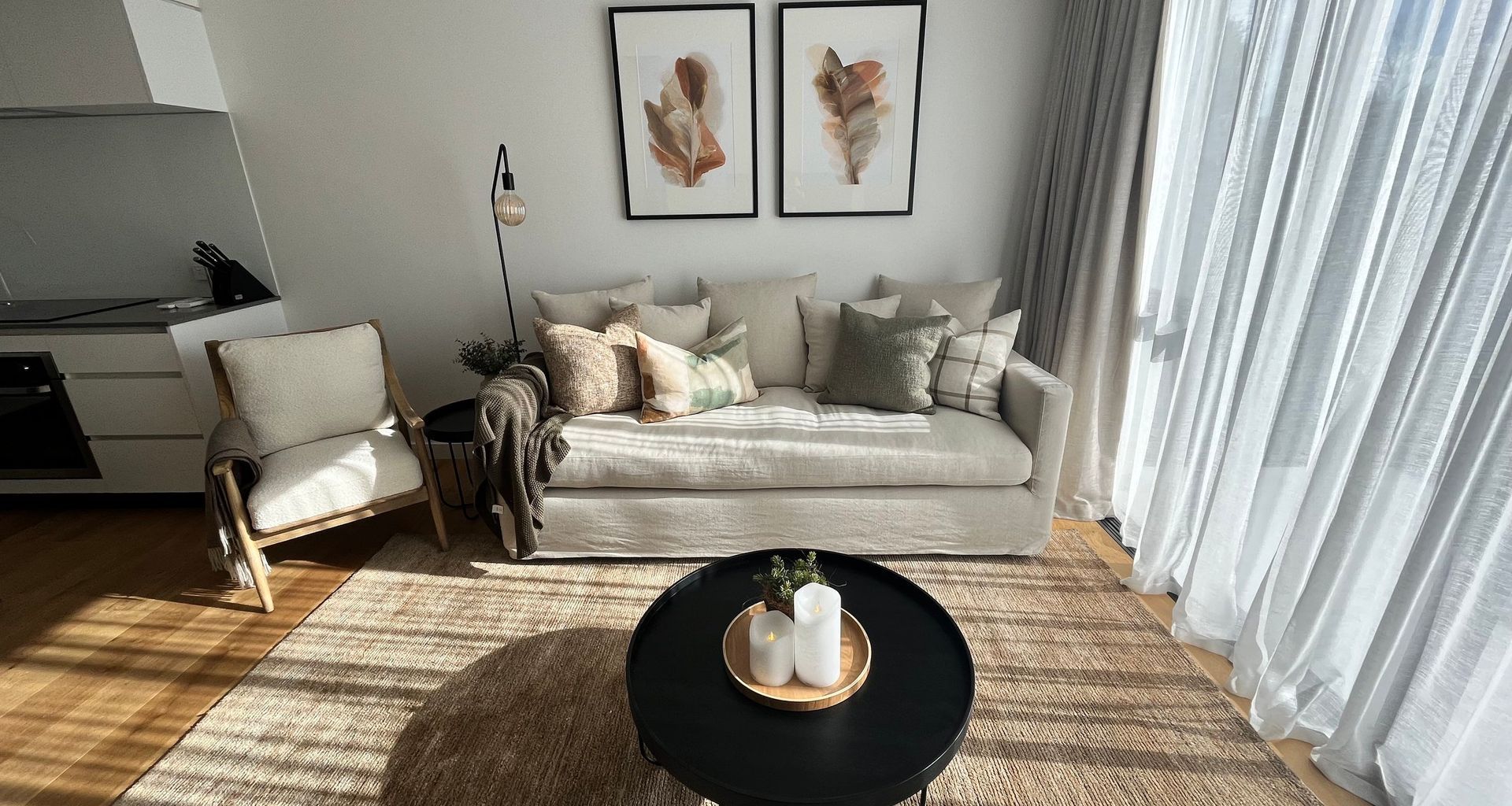 Riverside Apartment banner