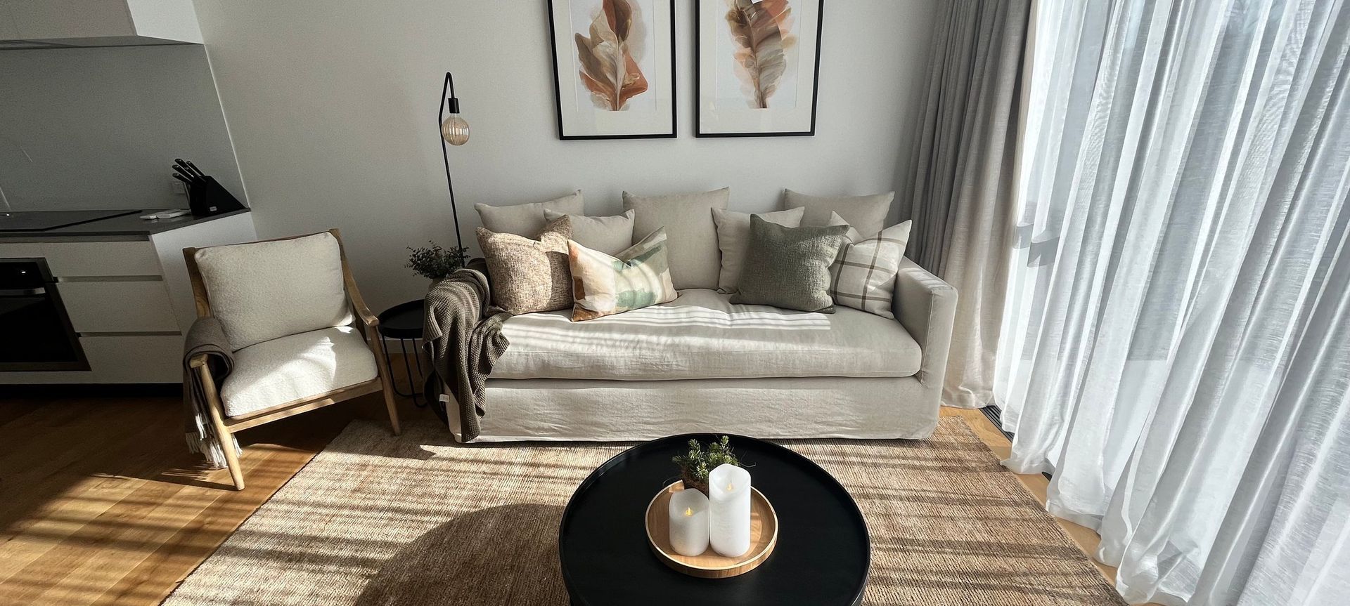 Riverside Apartment banner
