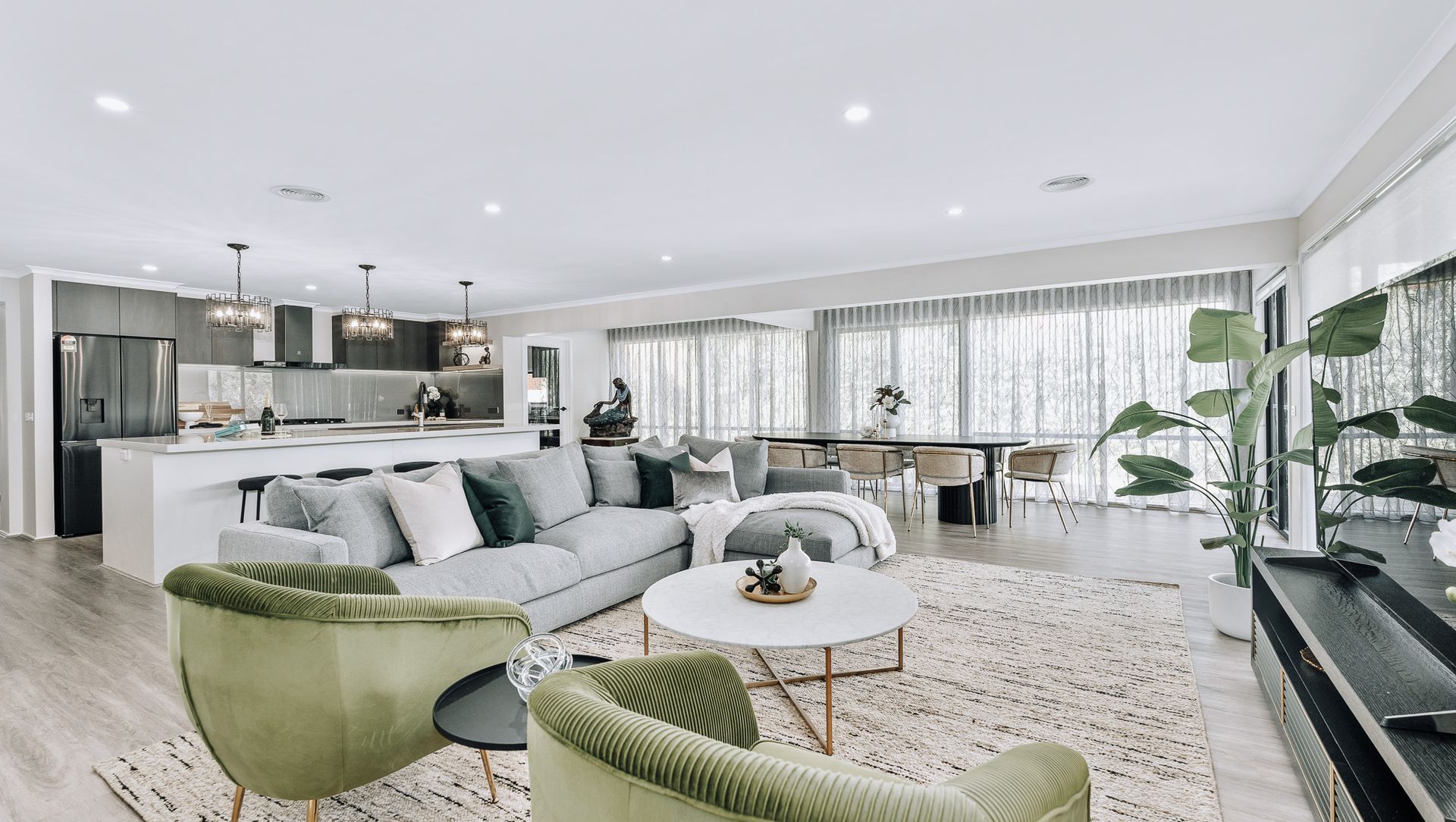 Hollywood Glam Home Transformation banner