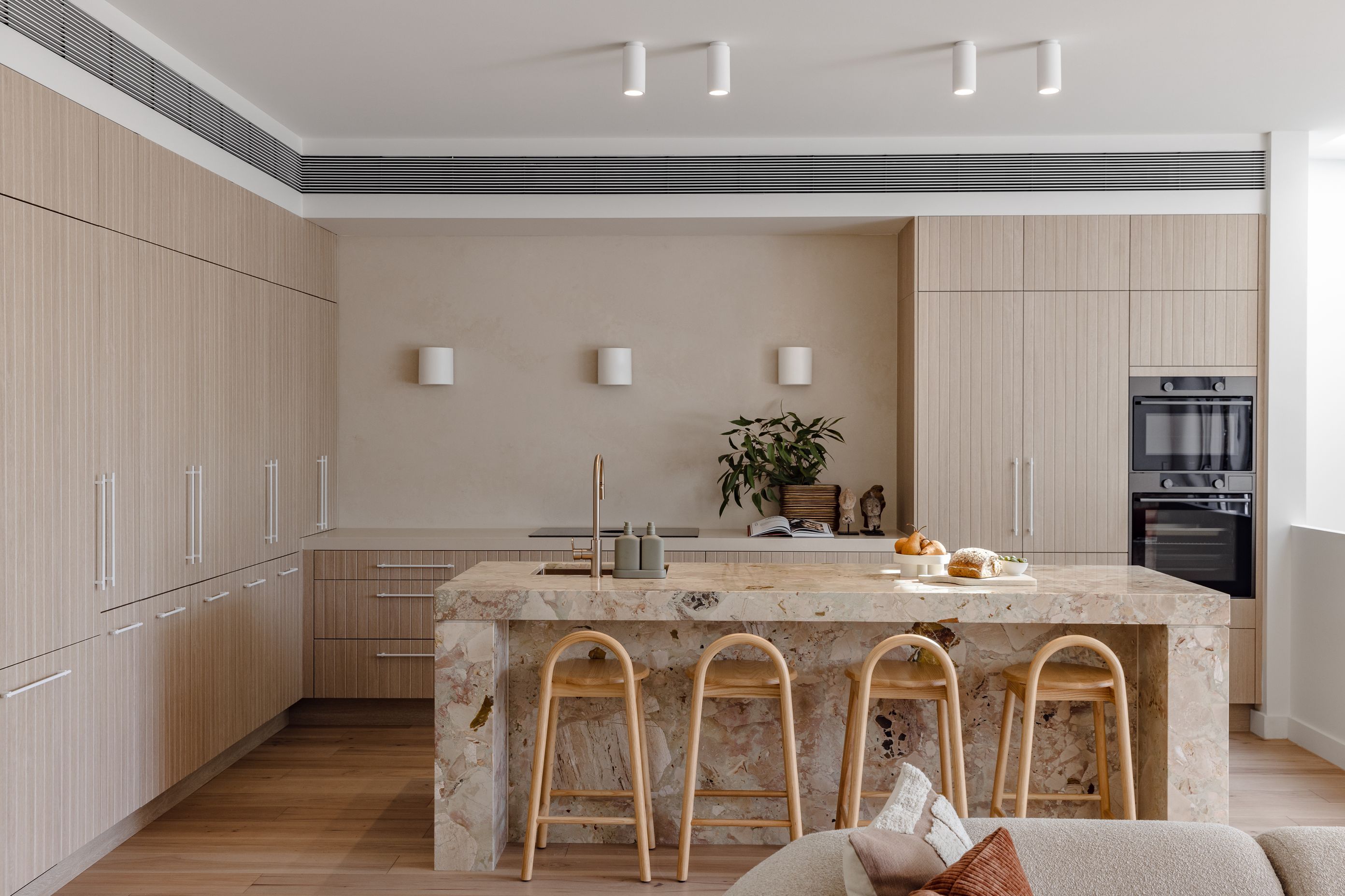 The Kitchen - Featuring Arezzo Knurled Bar Handles in Matt White