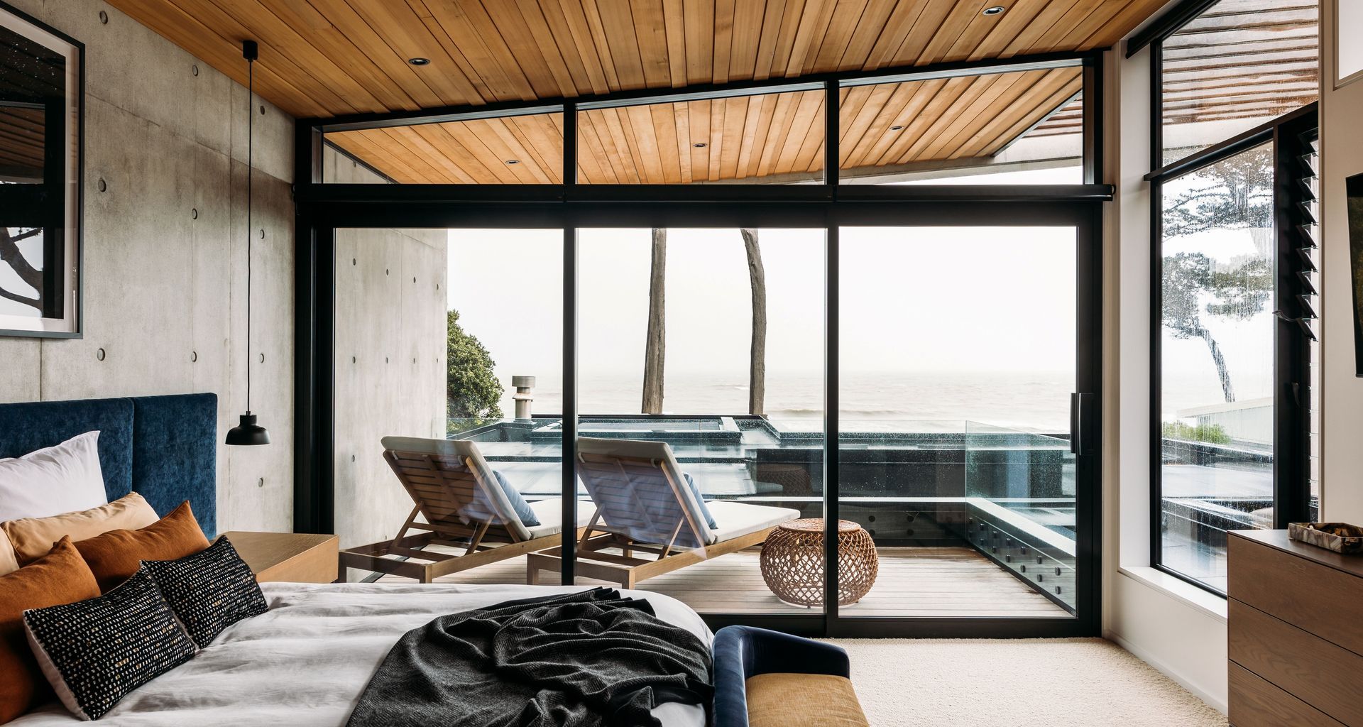 Raumati Beach Home banner