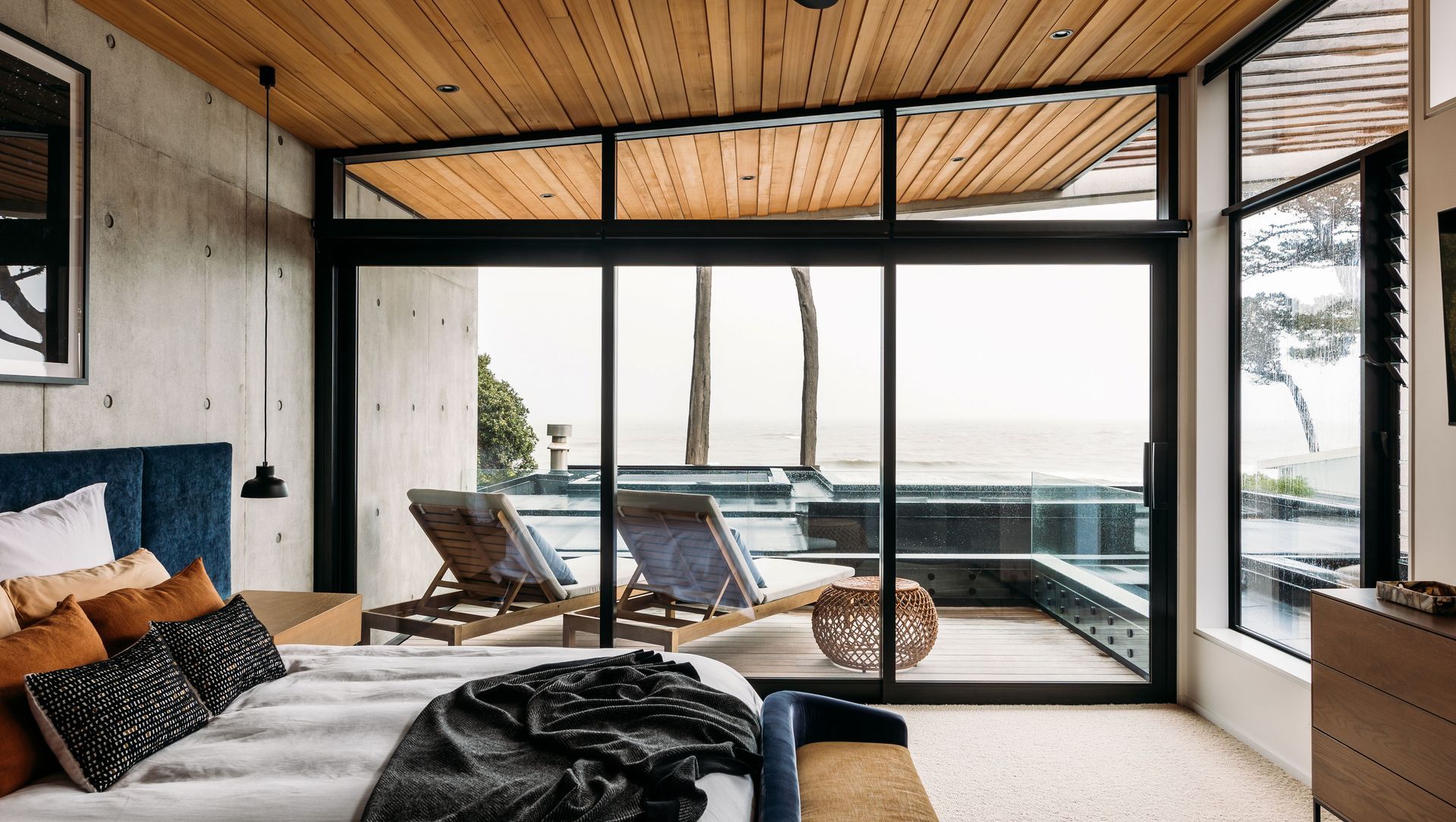 Raumati Beach Home banner