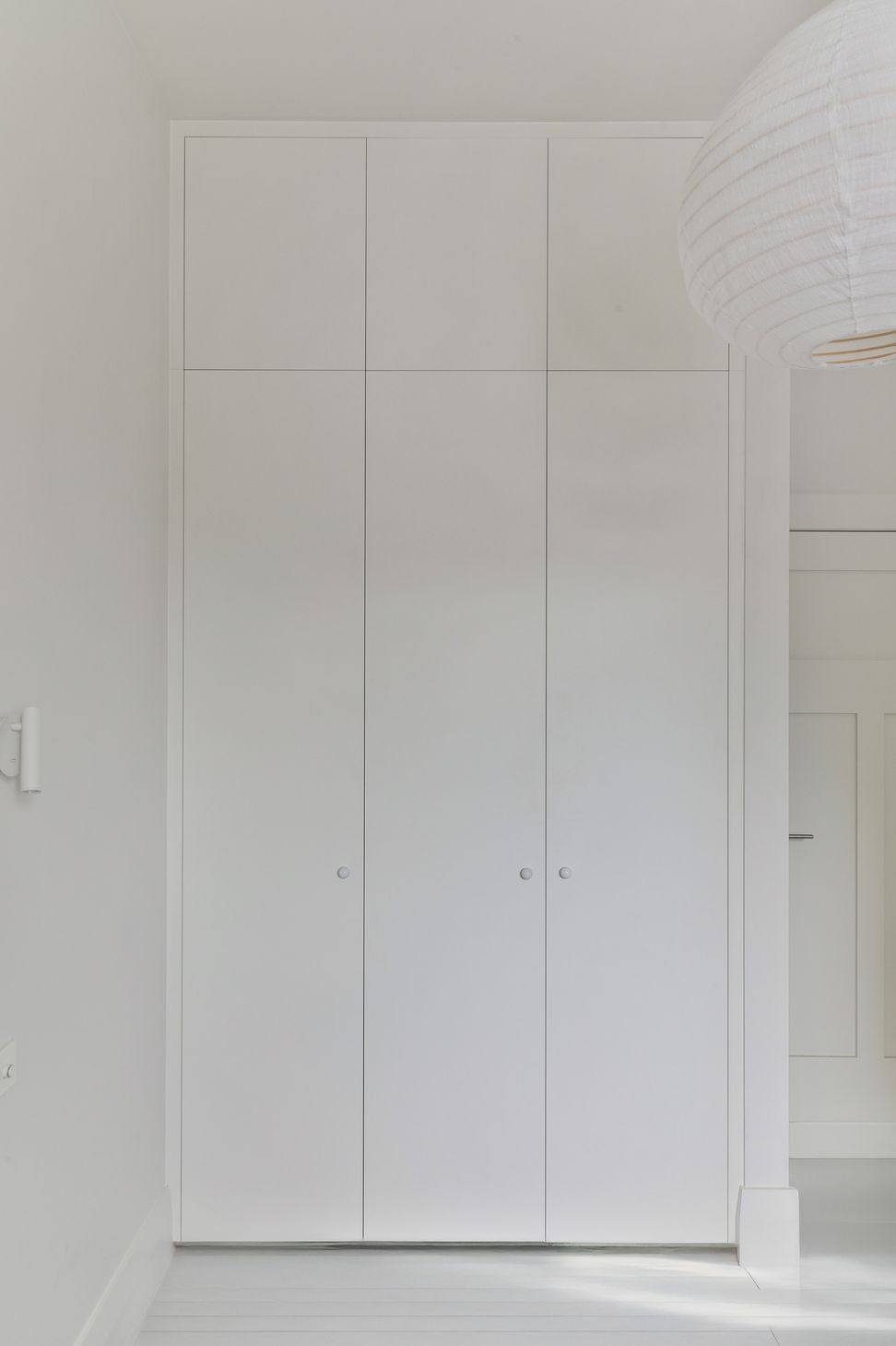 Custom Wardrobe Solution