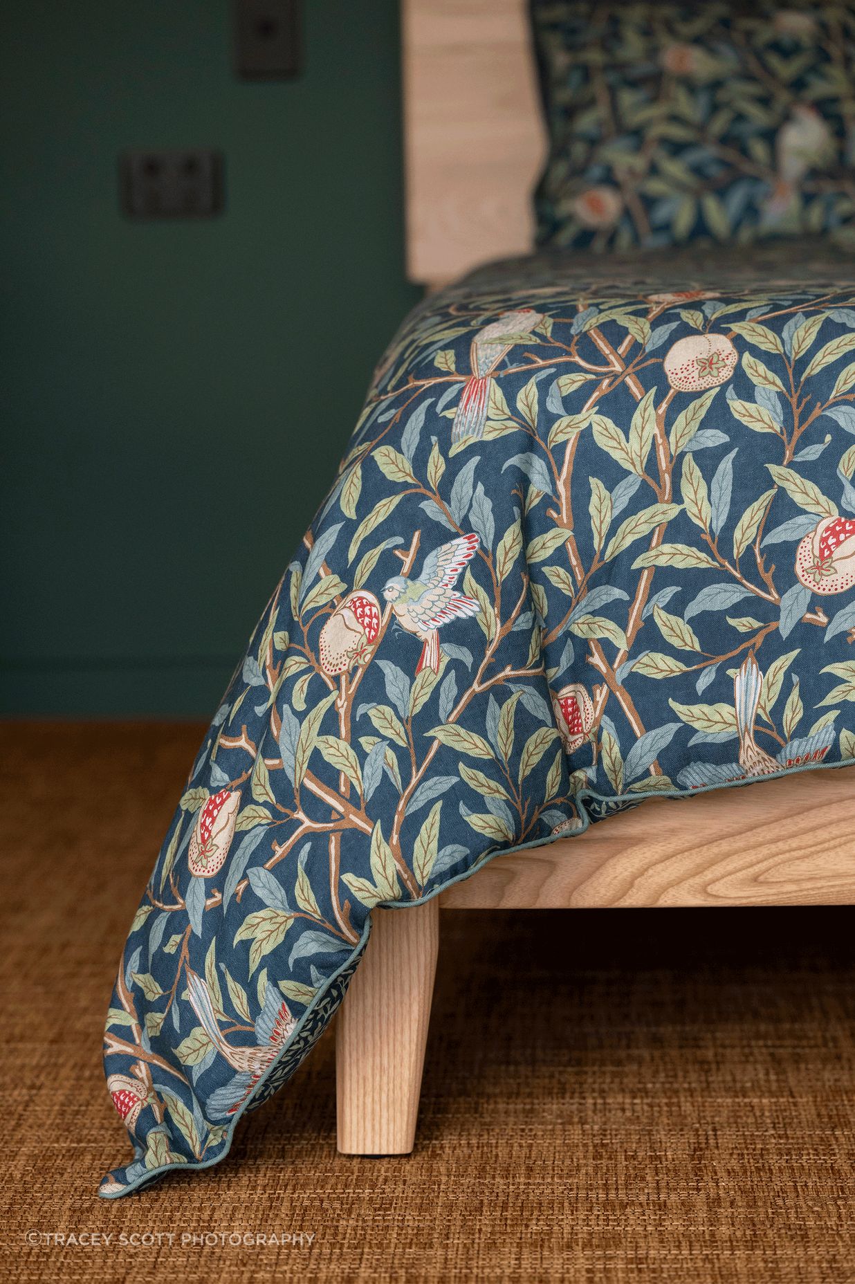 bed-corner-web.png
