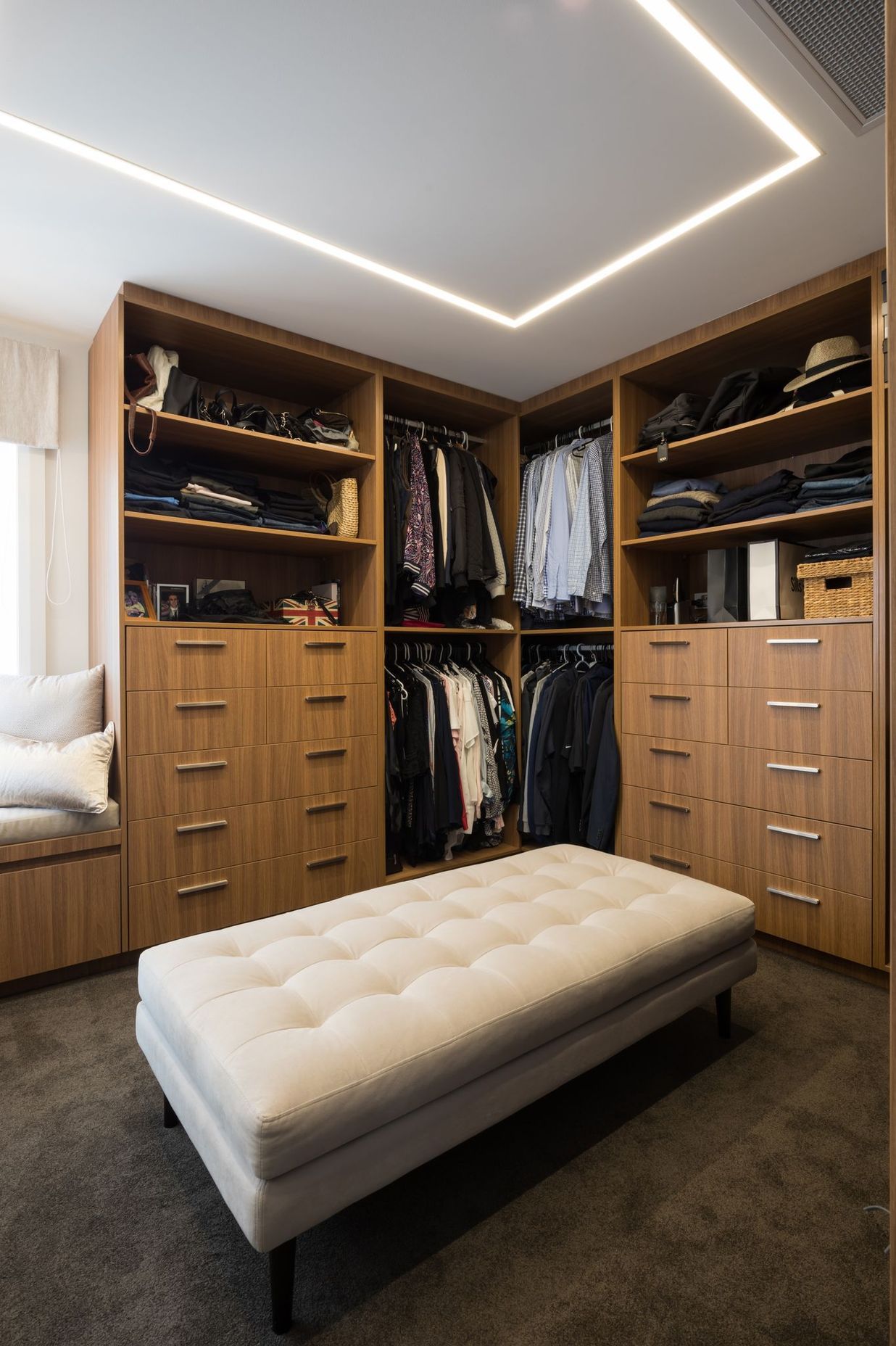 Kitchen & Wardrobe