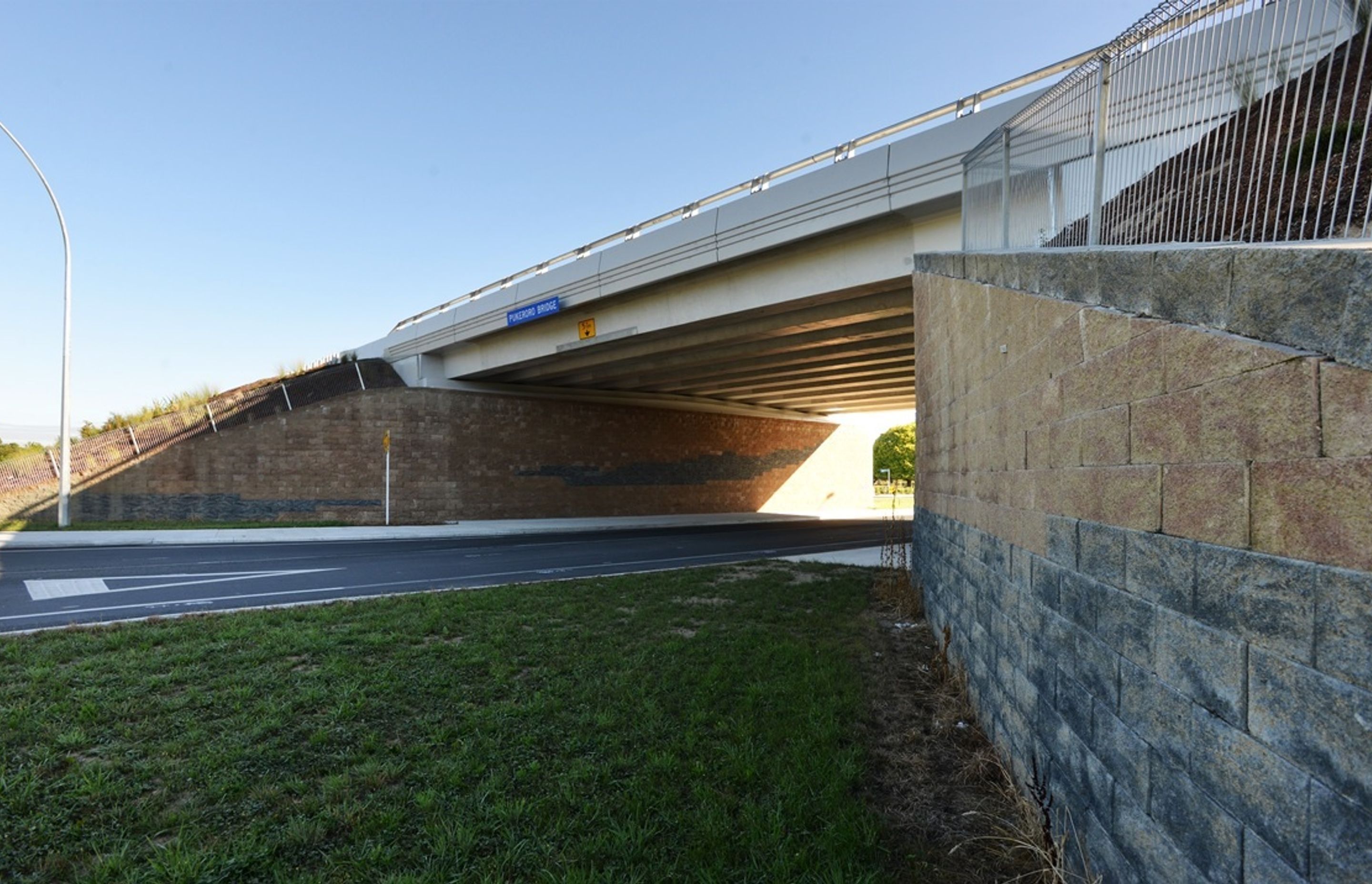 Cambridge Tamahere Expressway - Firth Keysteel® retaining wall system