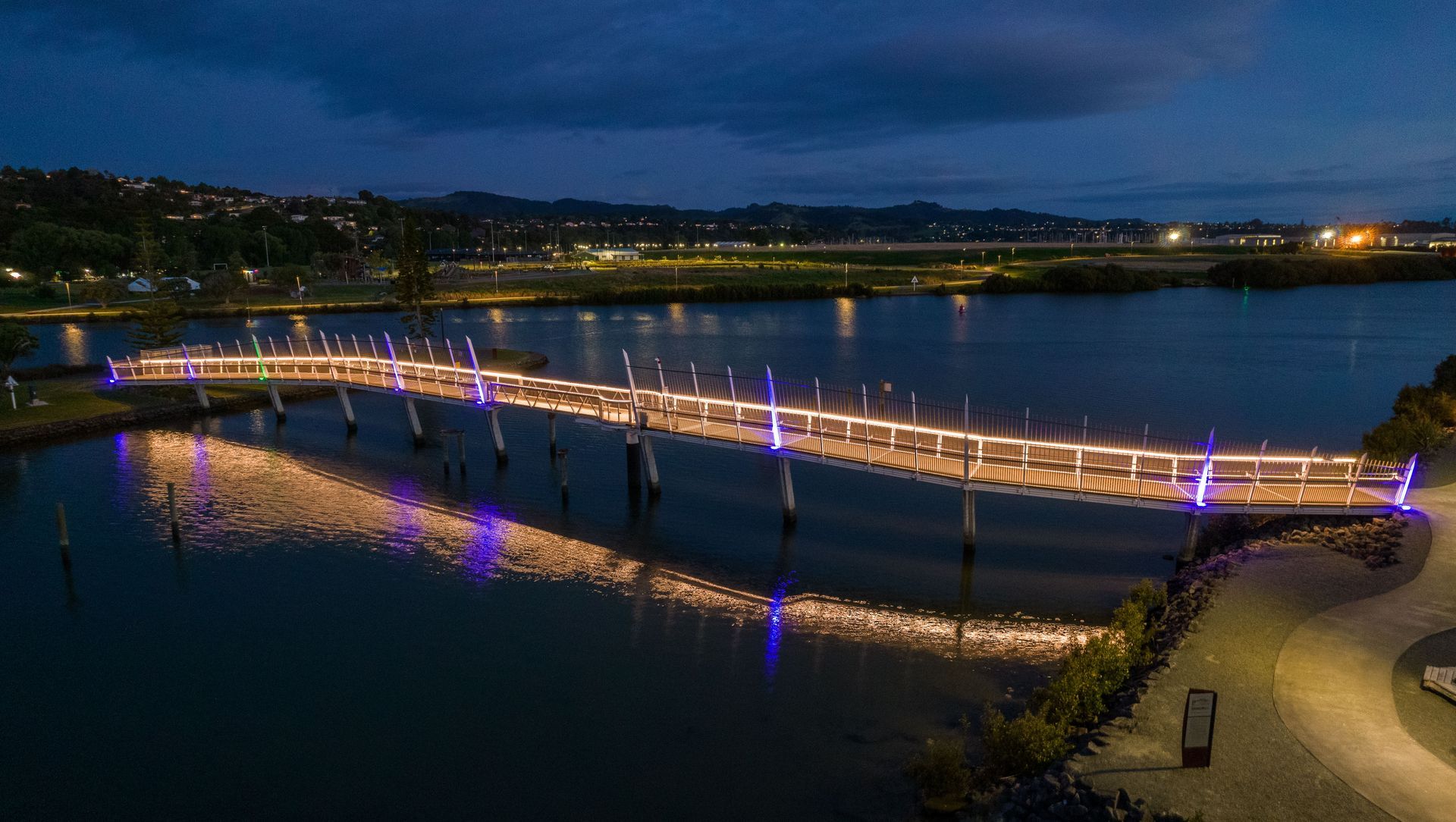 Kotuitui Whitinga Footbridge, Whangarei banner