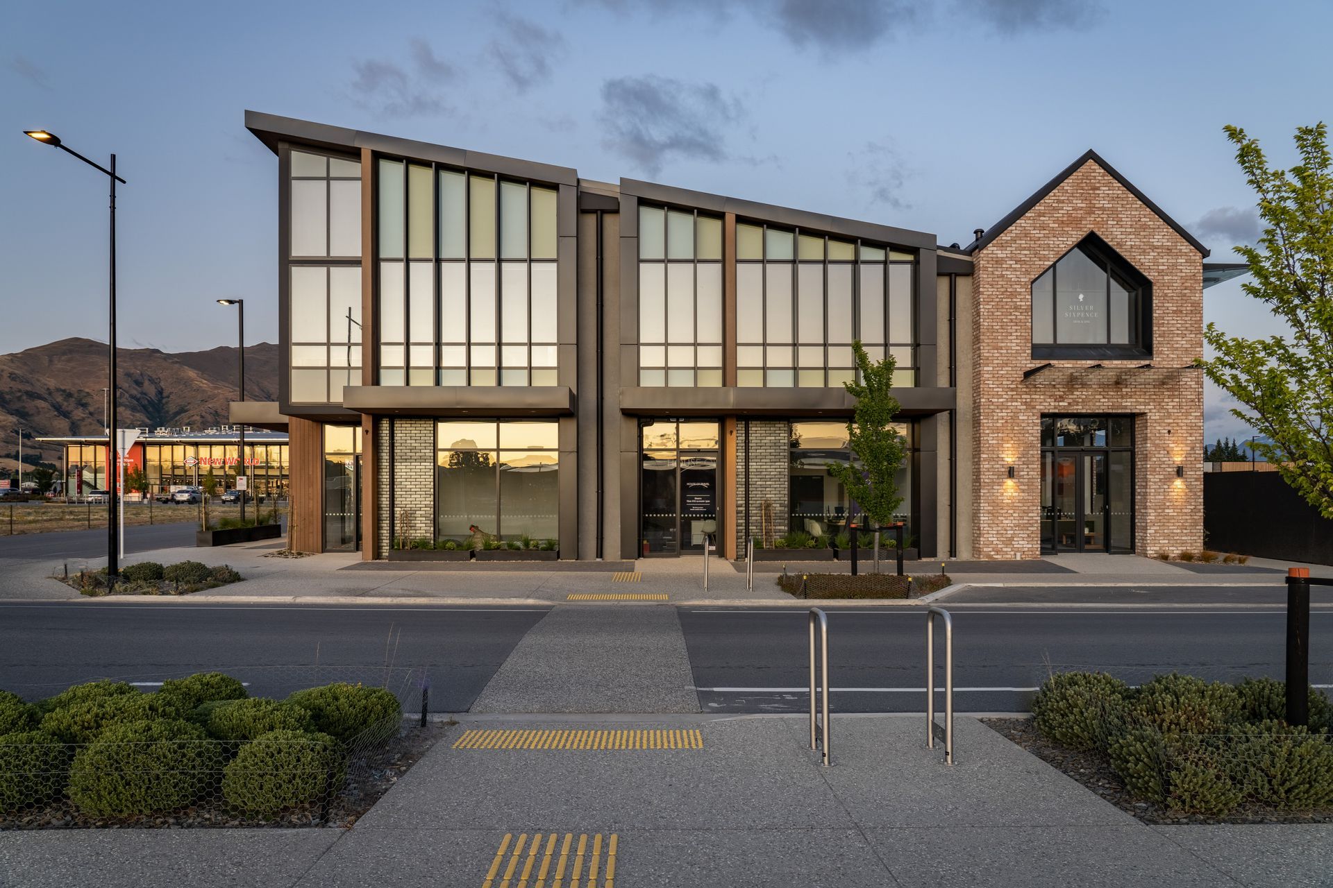 Mountain Warehouse, Wanaka