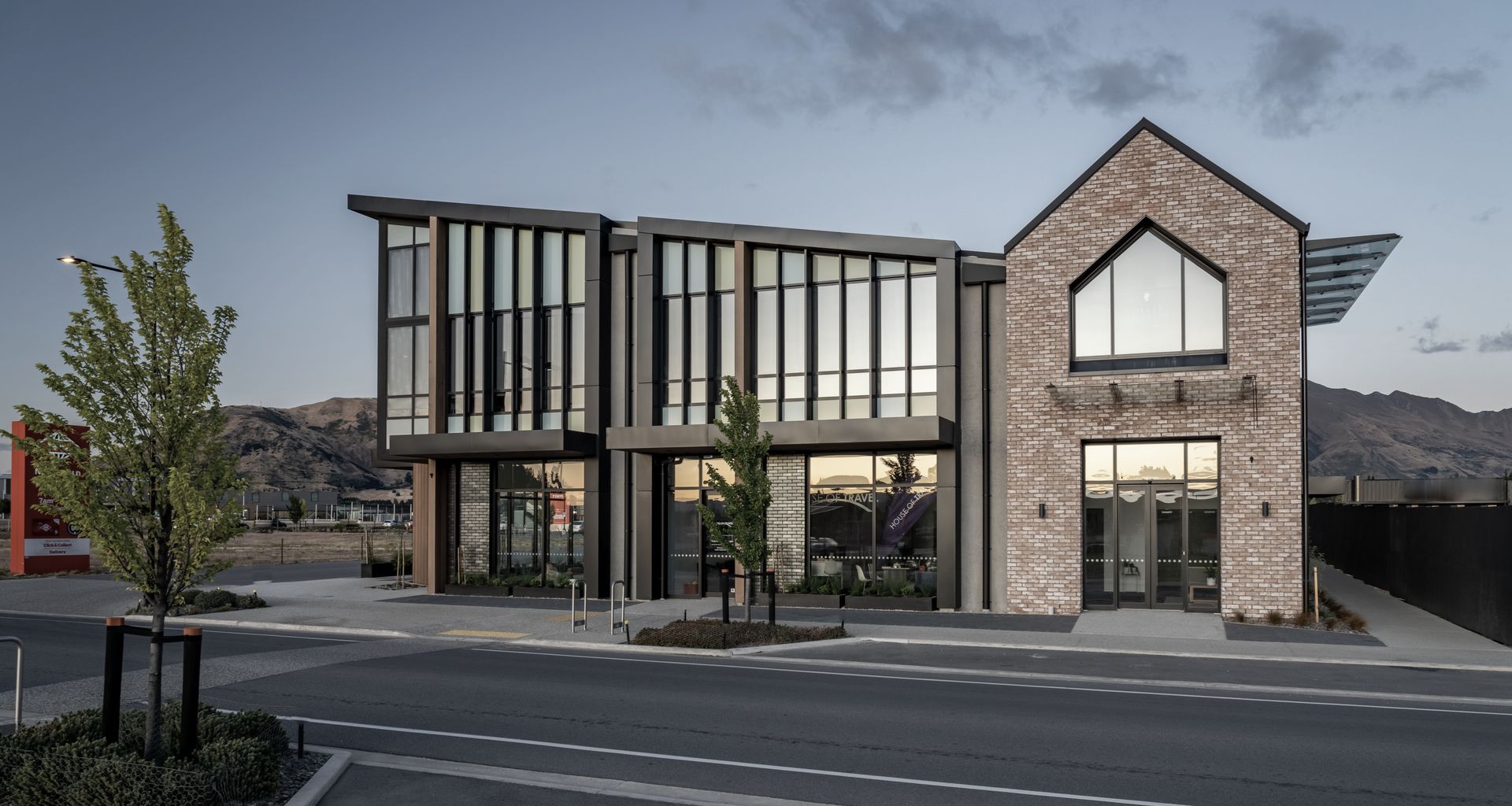 Mountain Warehouse, Wanaka banner