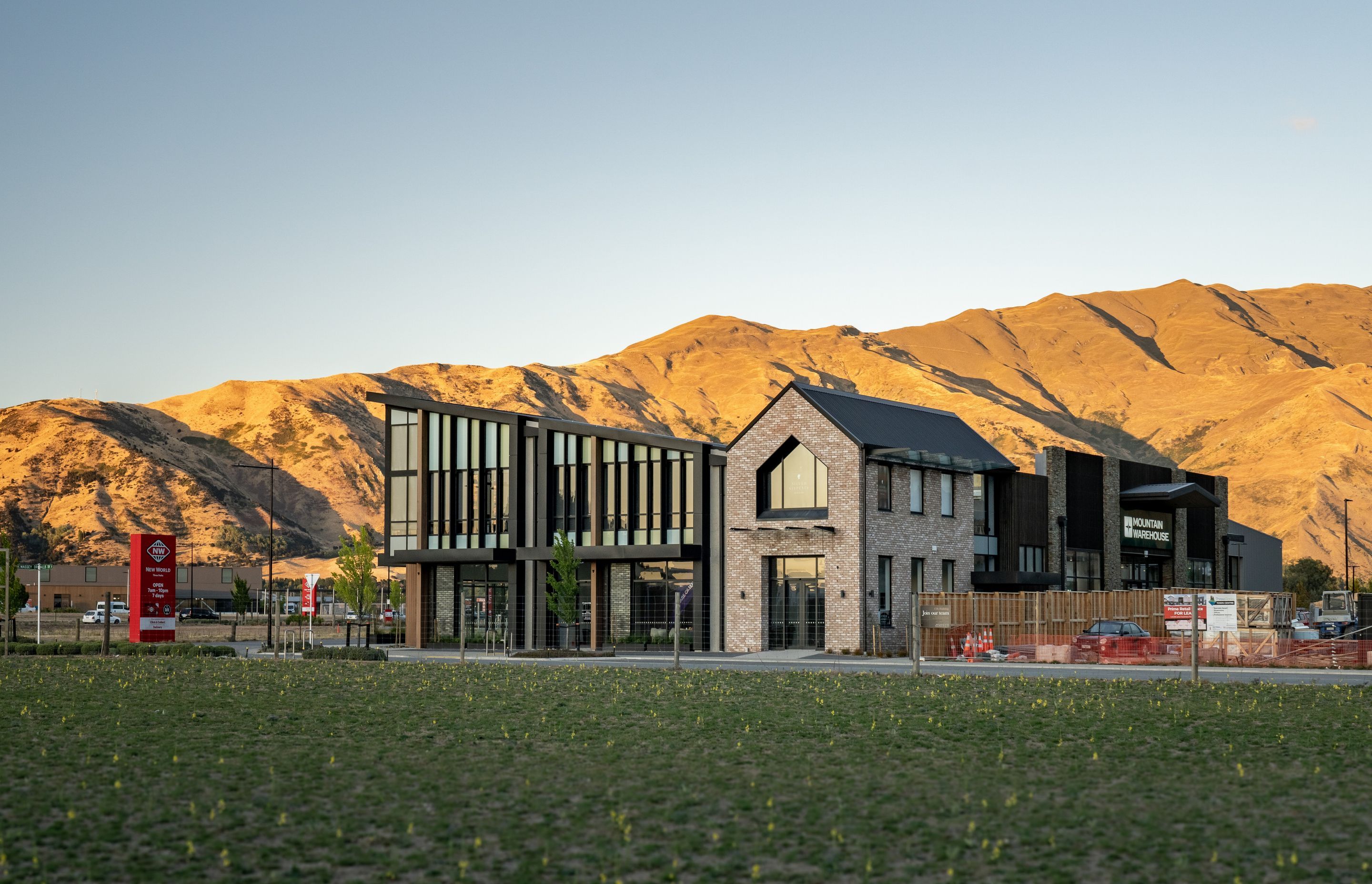 Mountain Warehouse, Wanaka