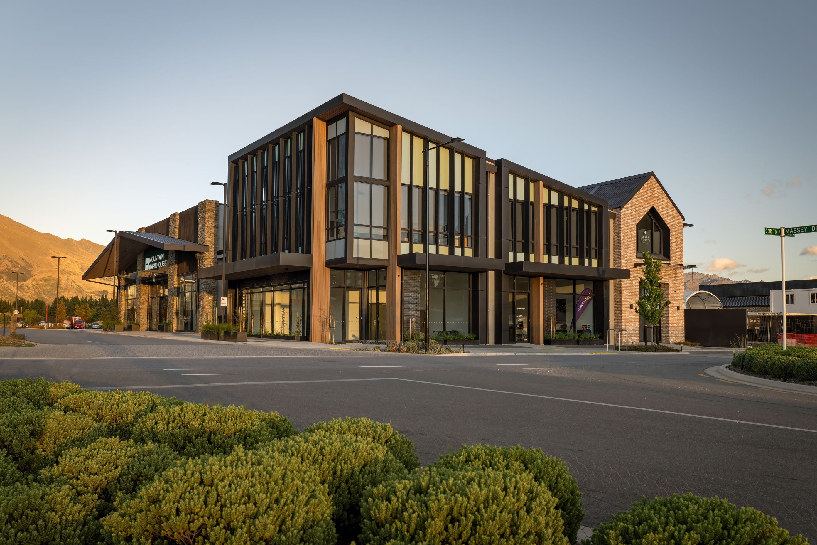 Mountain Warehouse, Wanaka