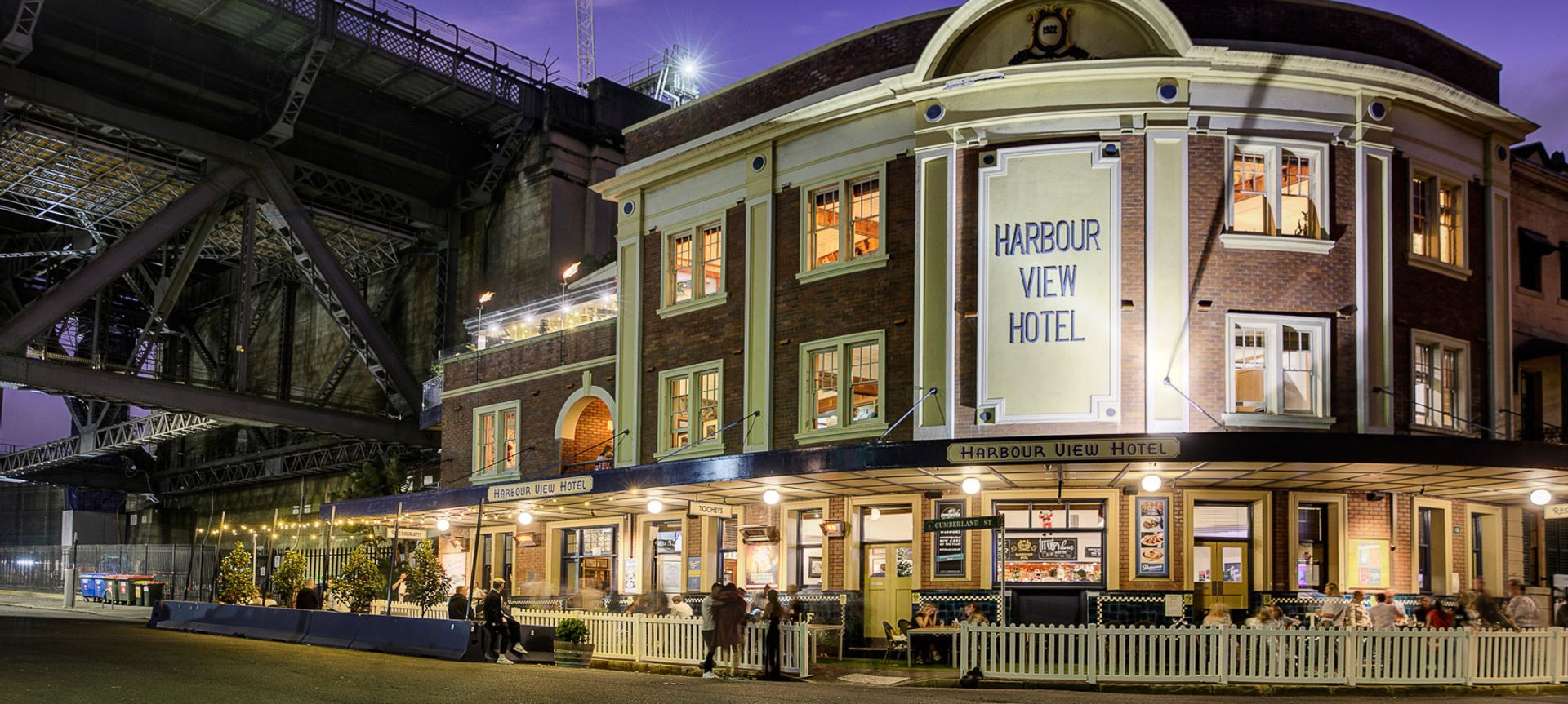 Harbor View Hotel | Lower Fort St, Dawes Point banner