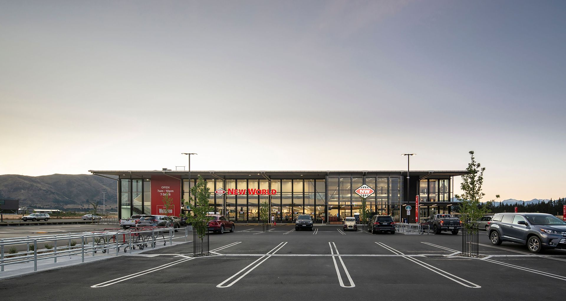 New World 3 Parks, Wanaka banner