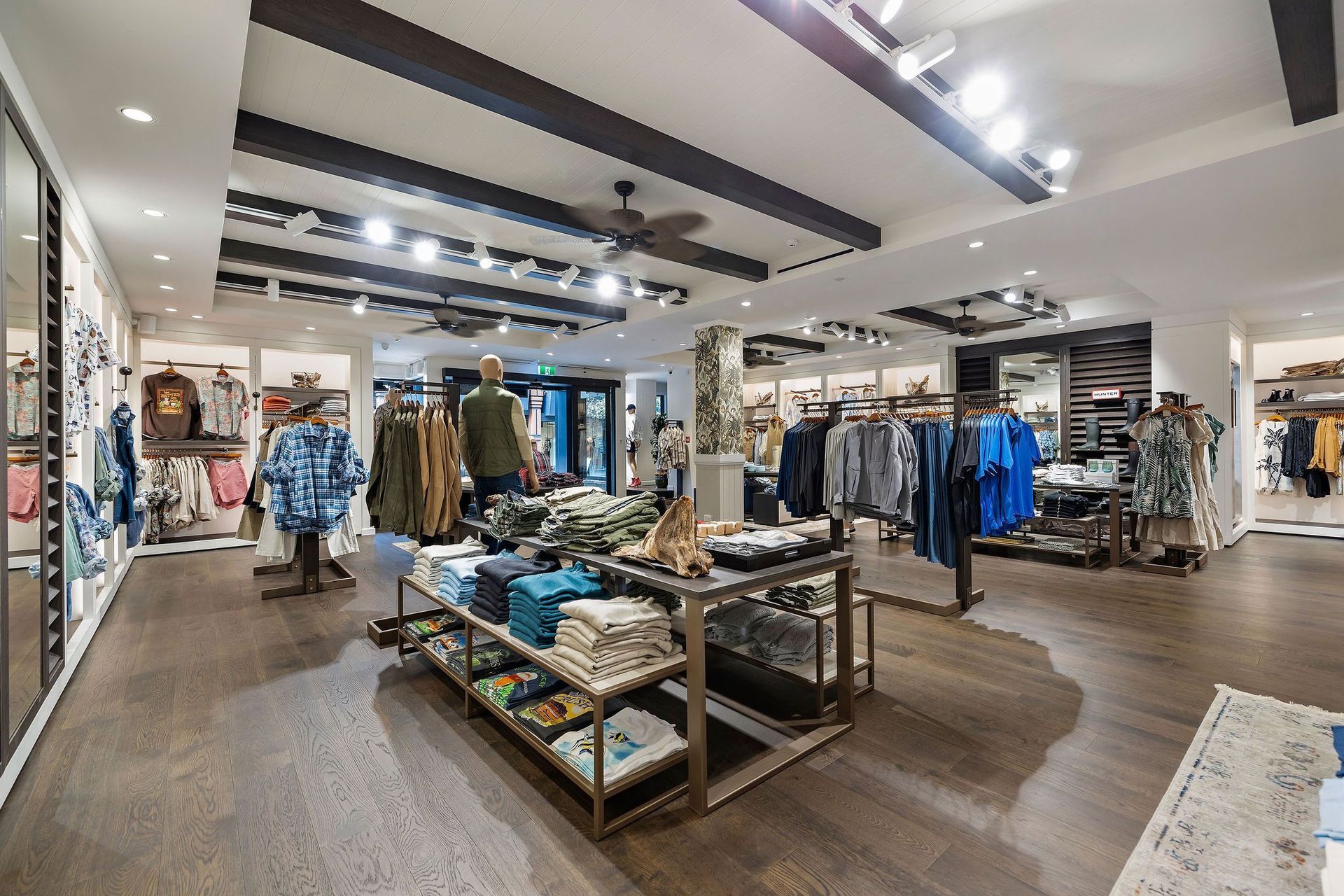 TommyBahamaStoreIMAGEWORKS-18.jpg