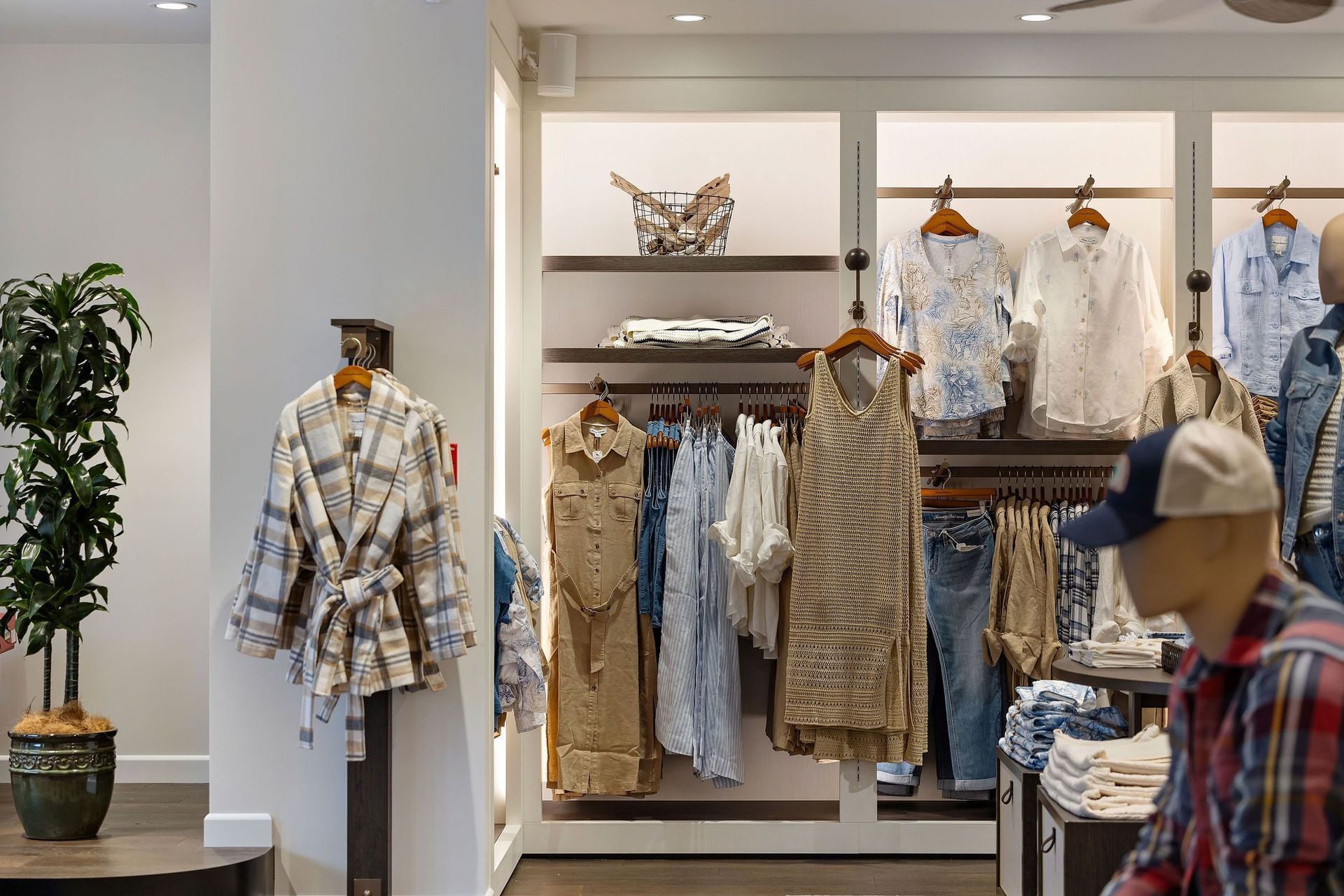 TommyBahamaStoreIMAGEWORKS-22.jpg