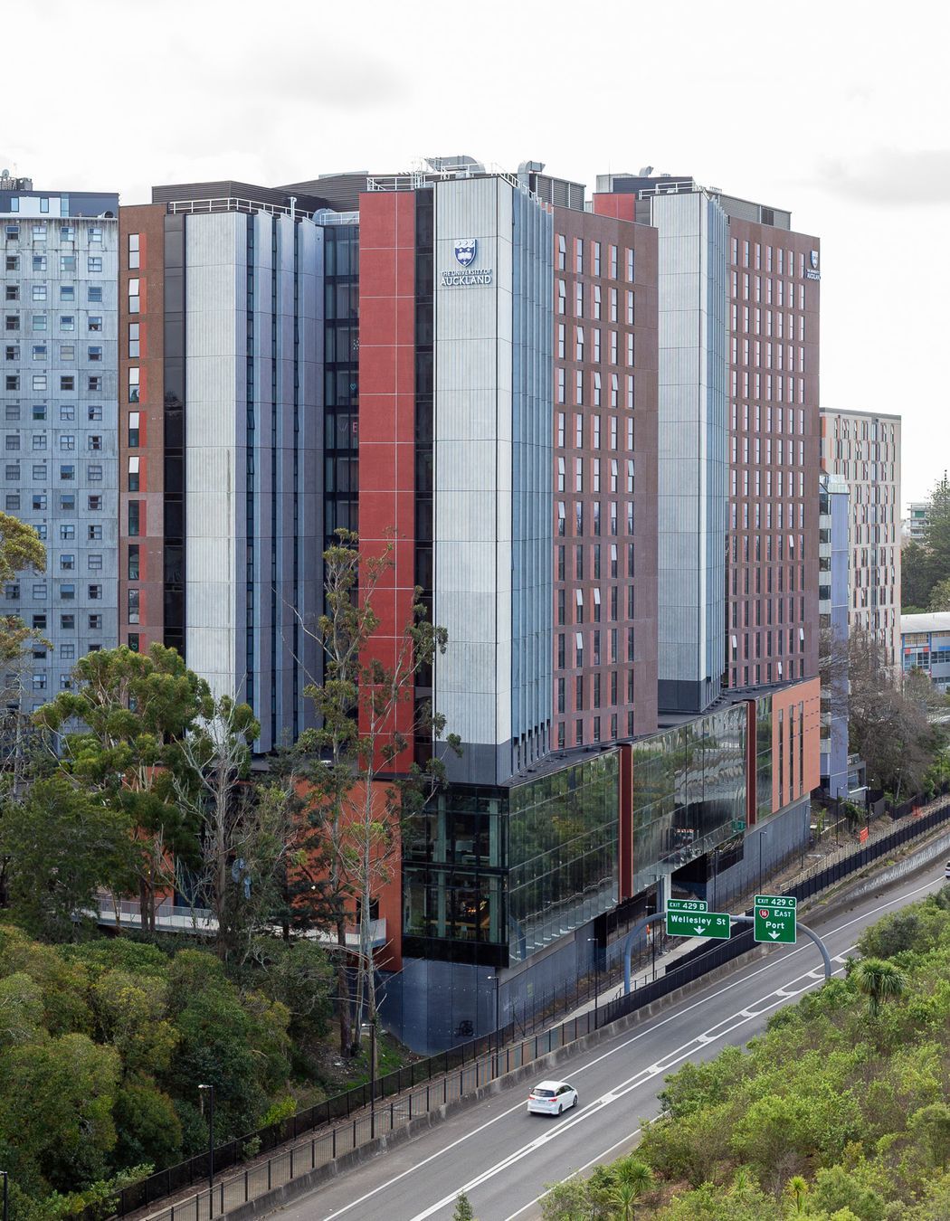 Waiparuru Hall: TERREAL Teracotta, orange/red and EQUITONE TE20