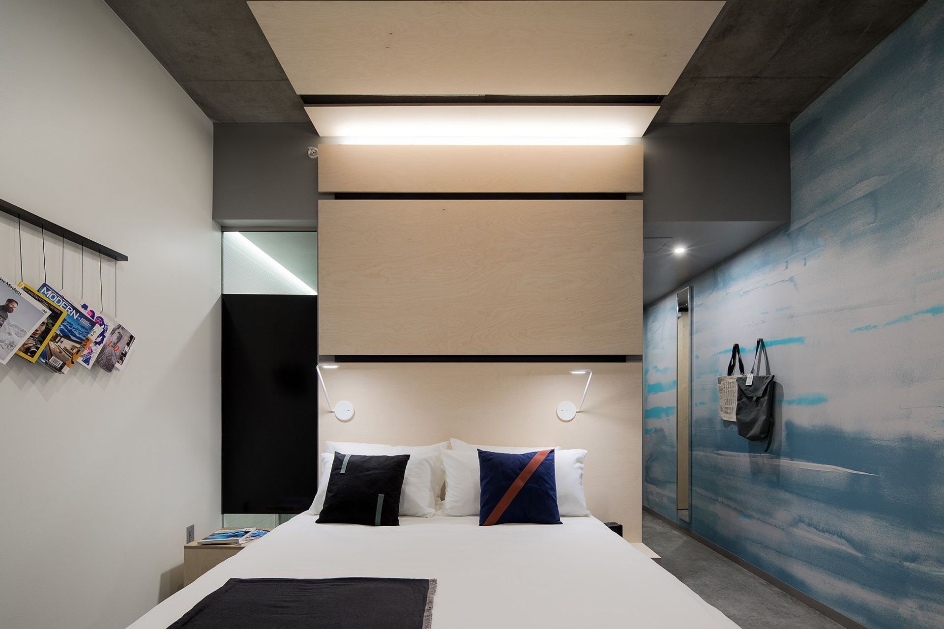02sourcefullres-SOURCE-HOTEL-HorizSMsRGB.jpg