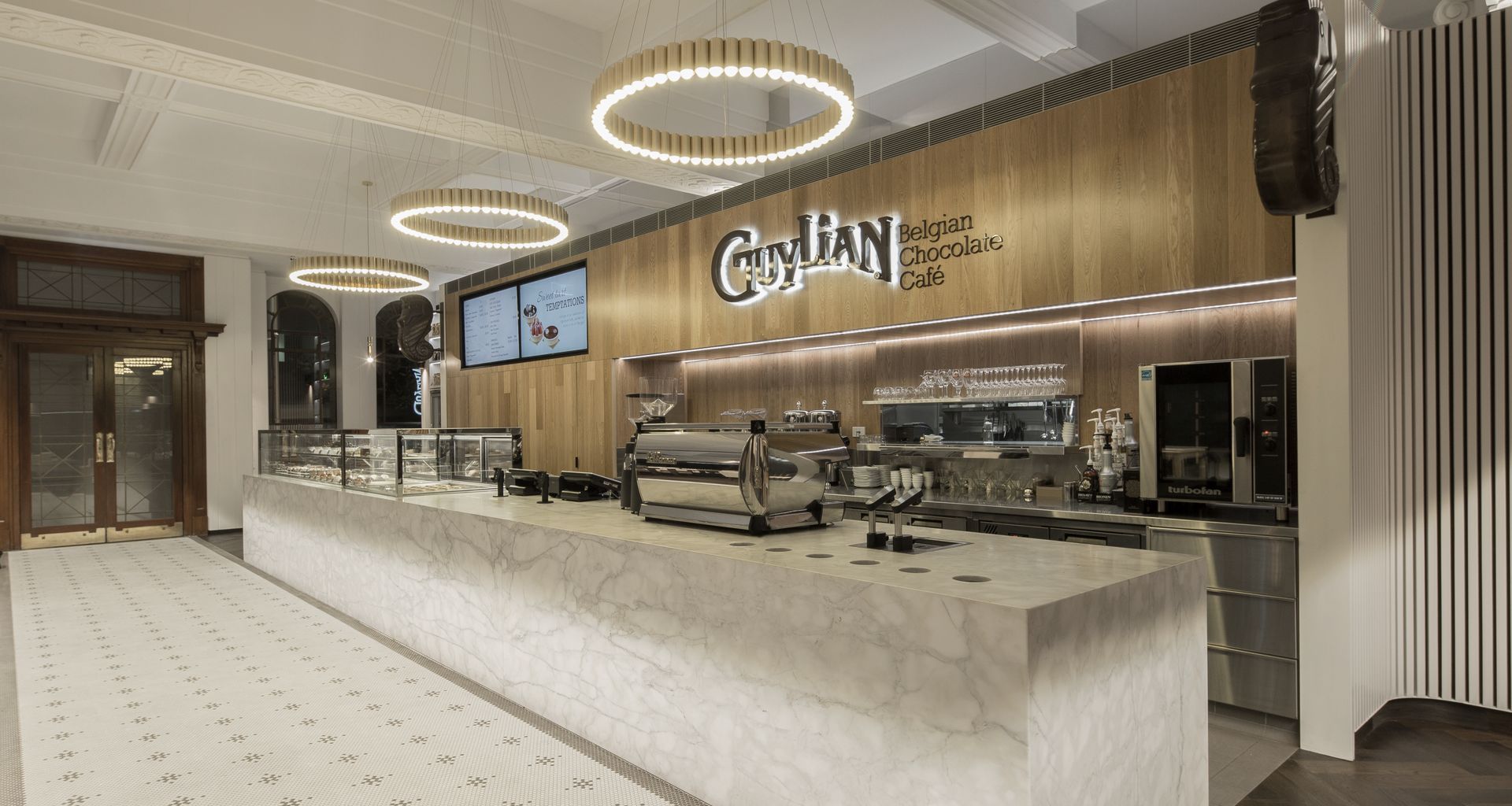 Guylian, Perth banner