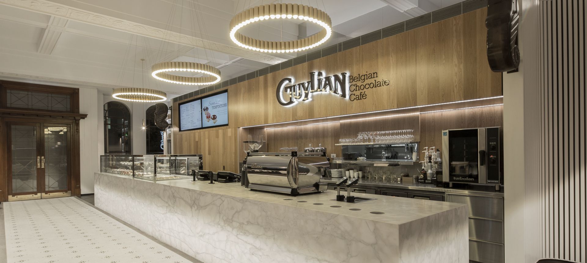 Guylian, Perth banner