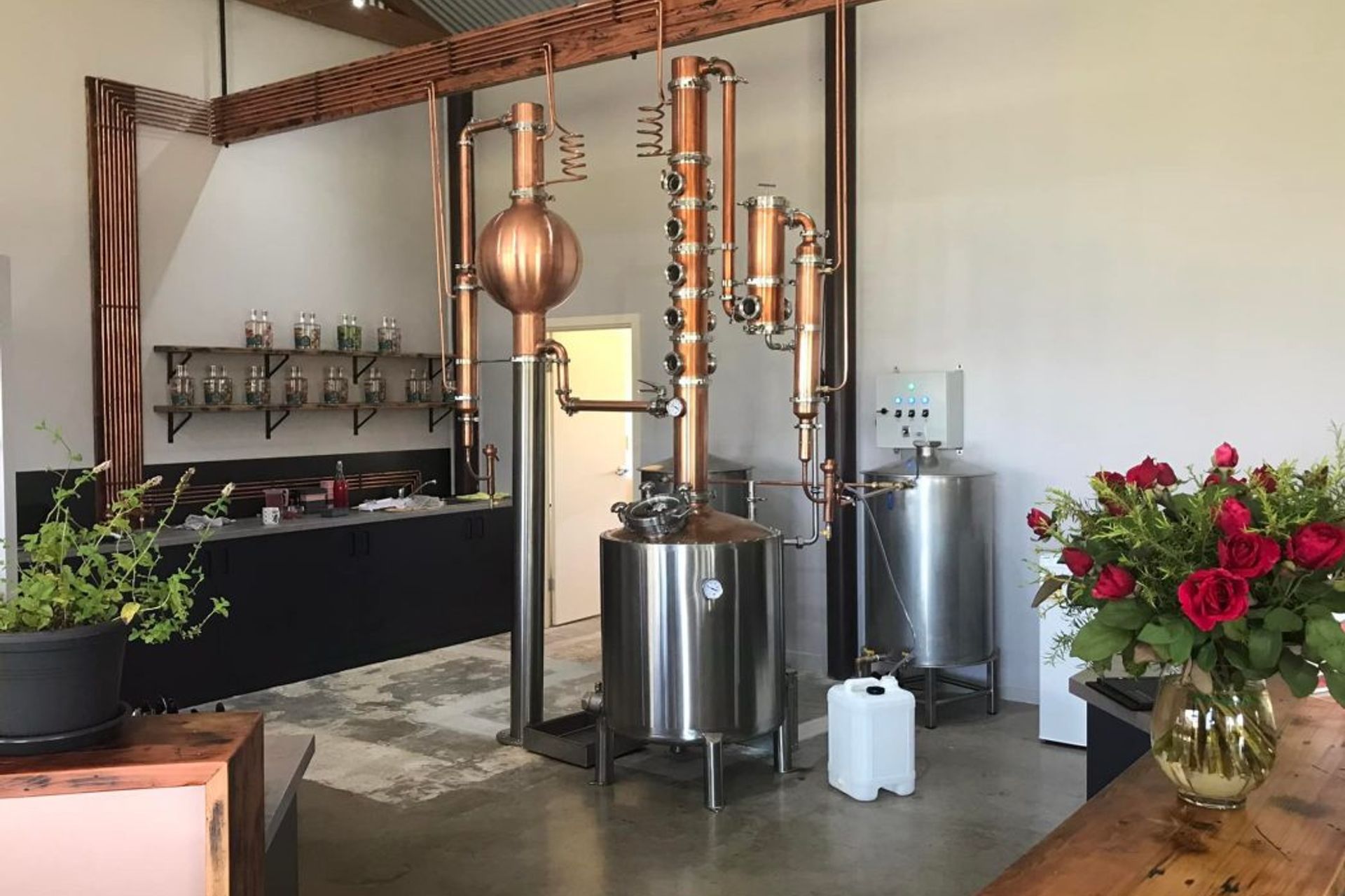 Ruston’s Roses – Cafe & Distillery