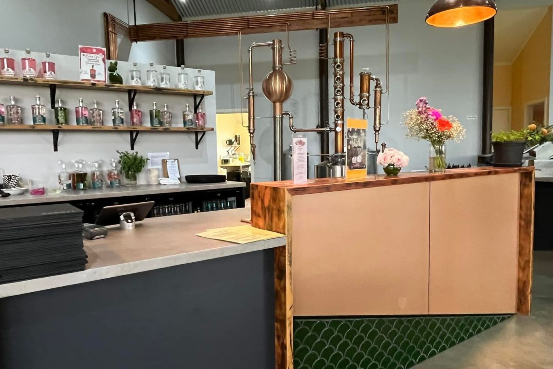 Ruston’s Roses – Cafe & Distillery